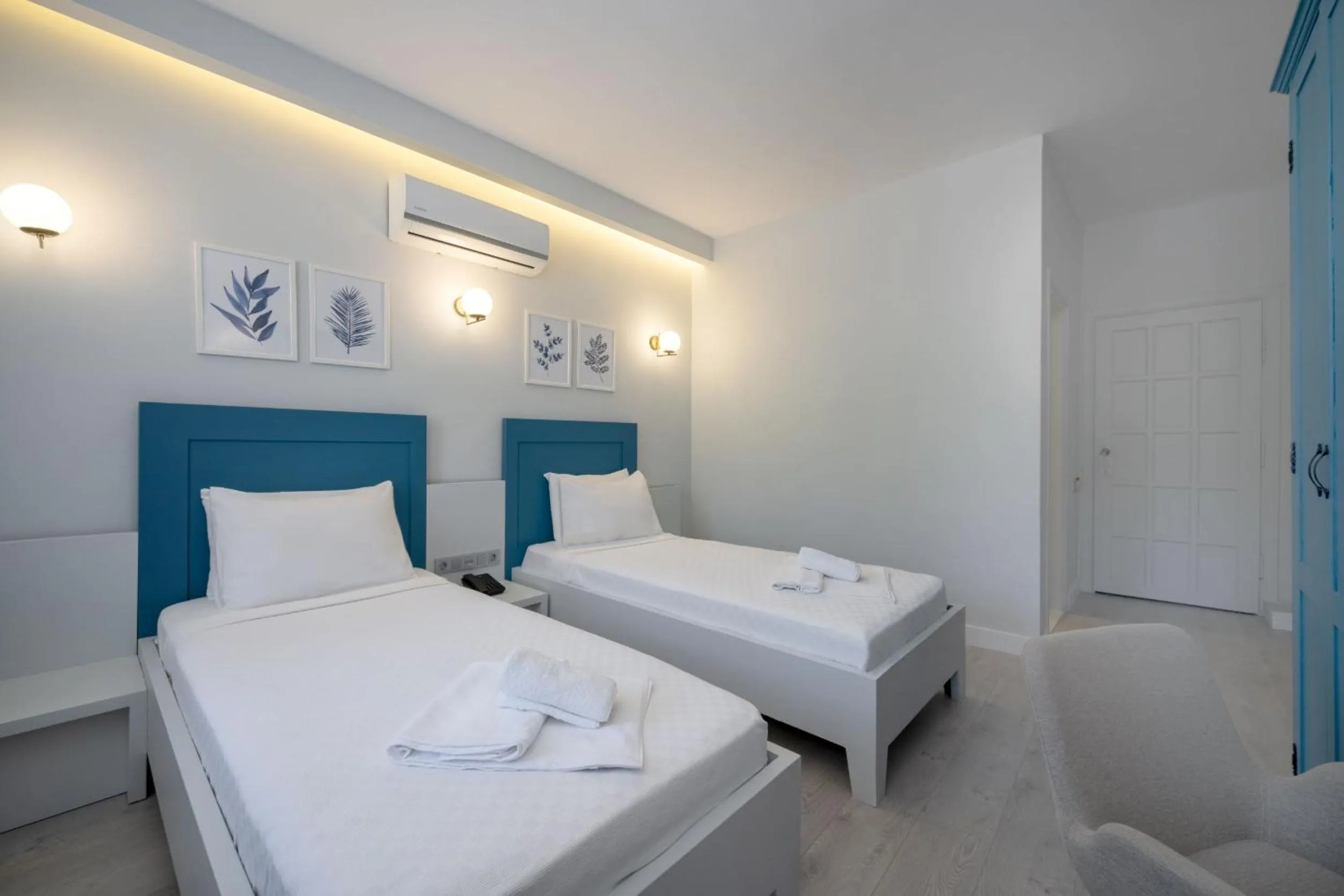 Budget Twin Room in Kas Marin Hotel