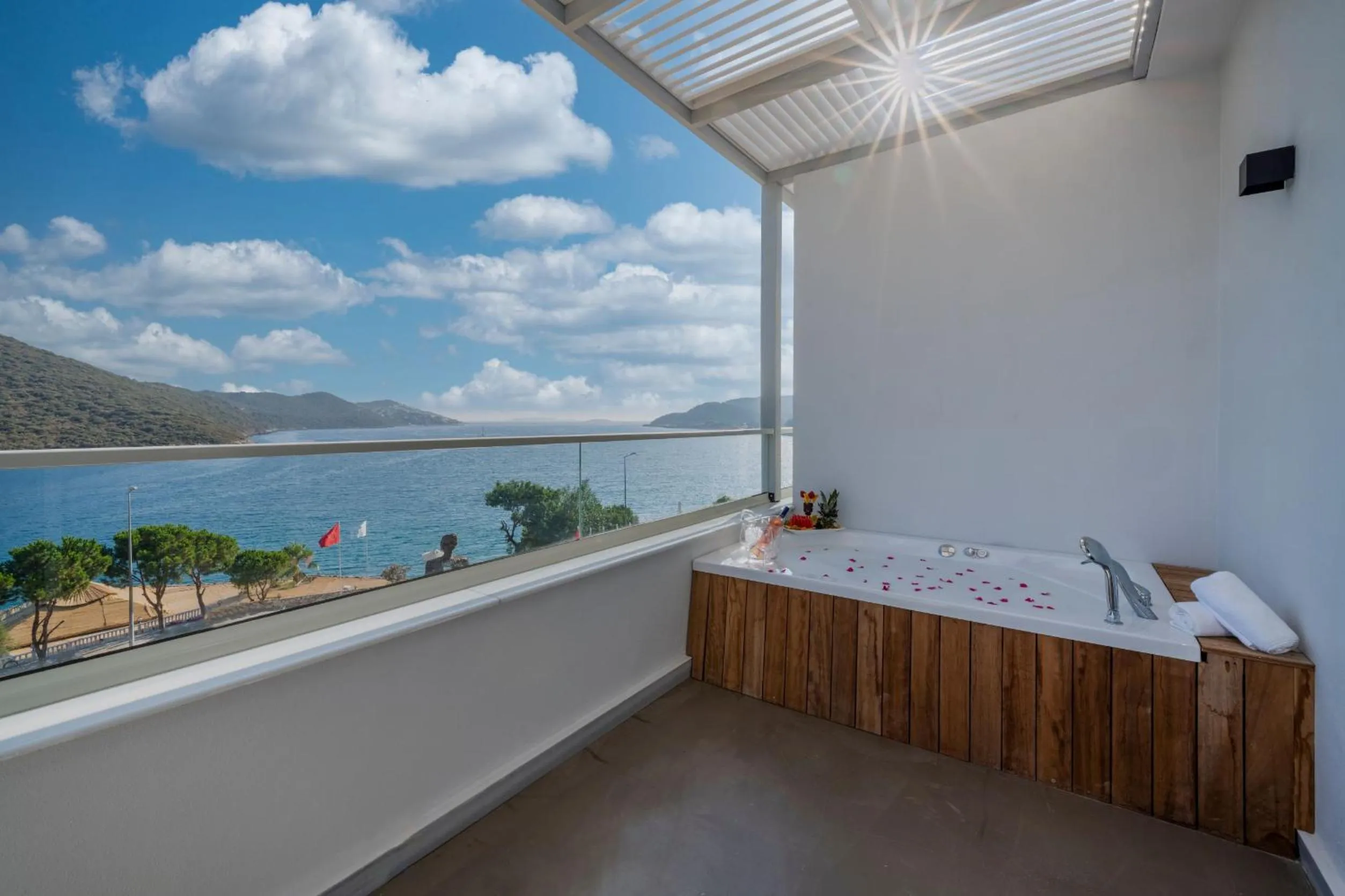 Deluxe Suite with Sea View in Kas Marin Hotel