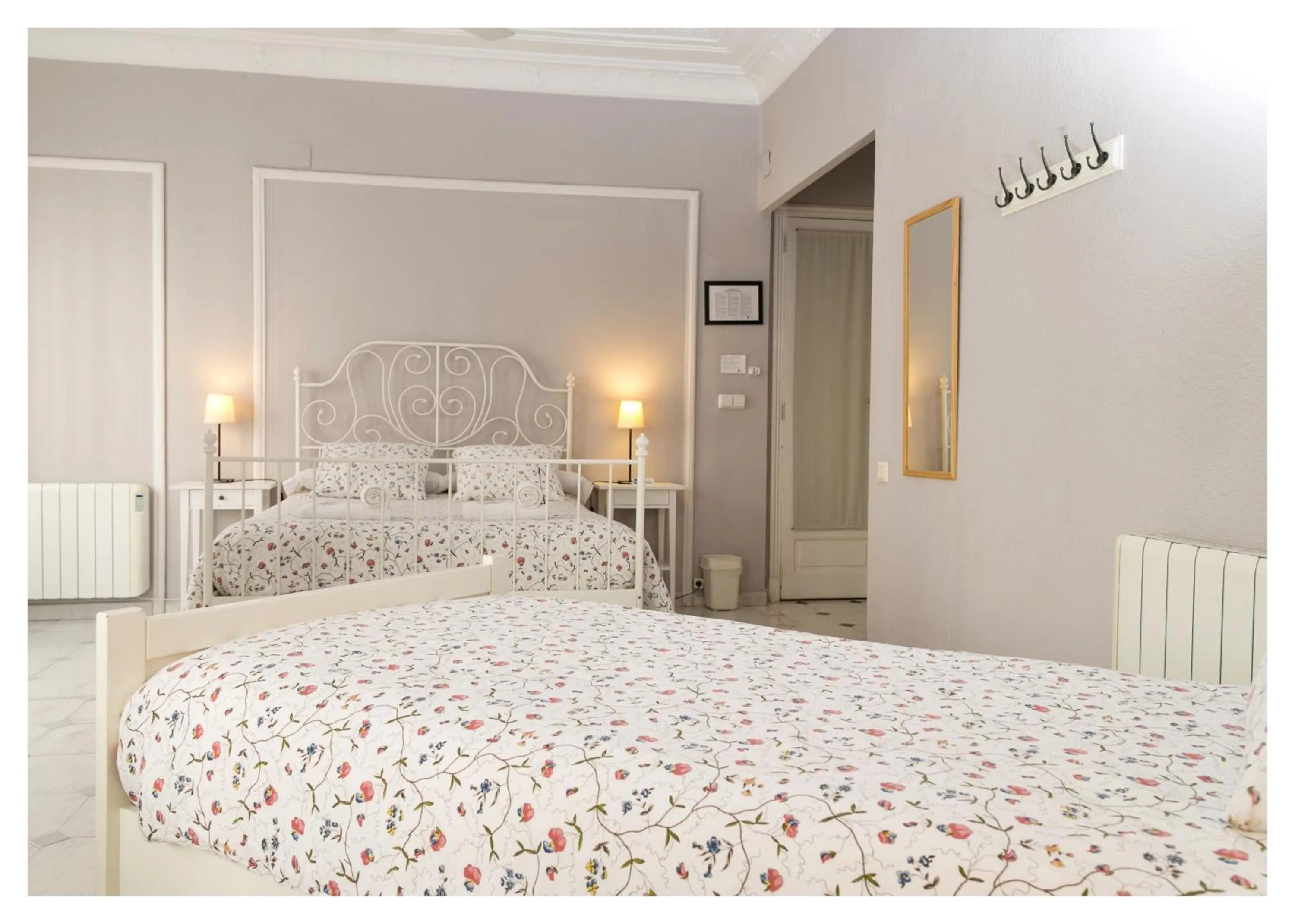 Superior Triple Room with Private Bathroom in Hi Valencia Canovas