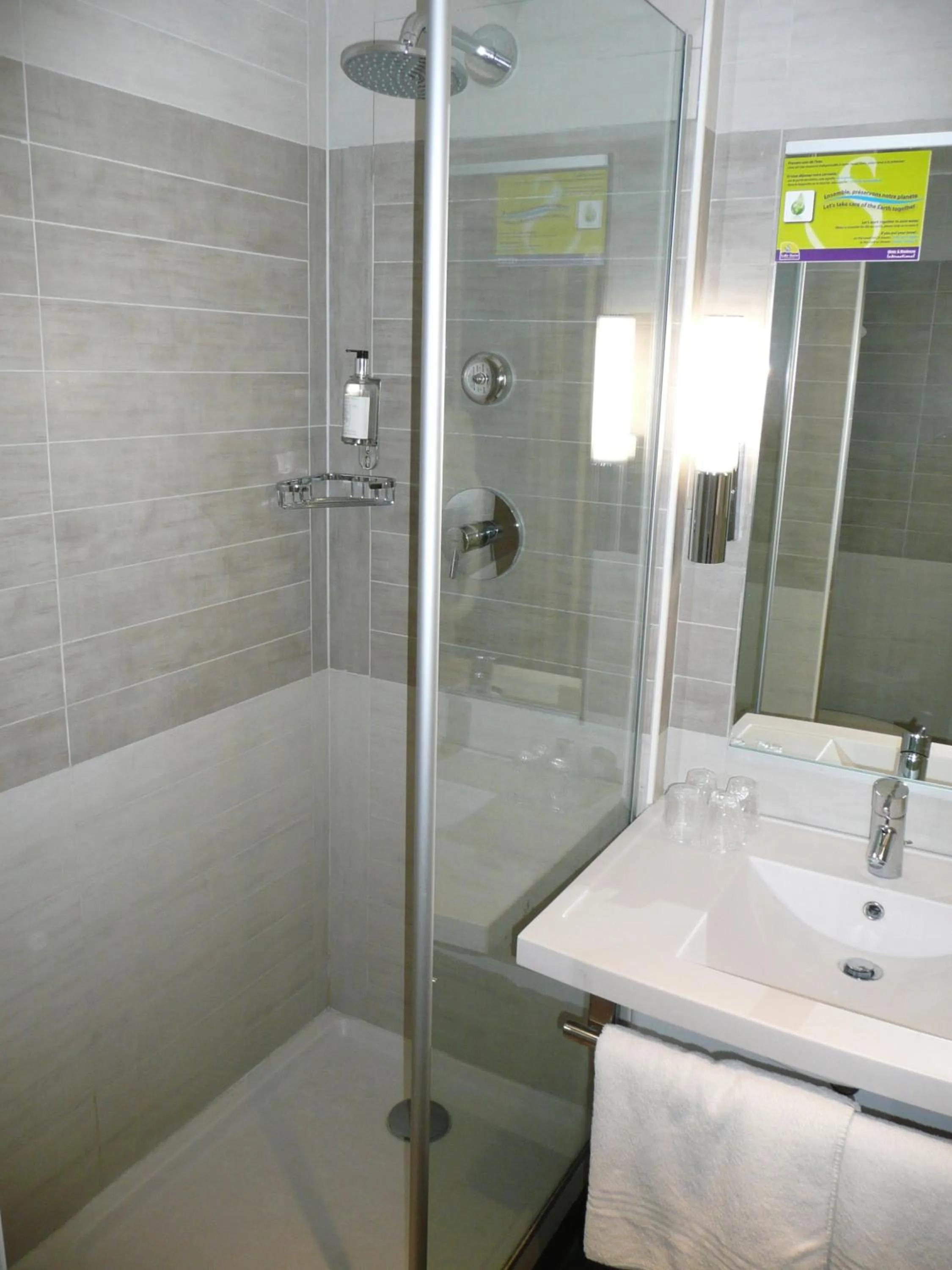 Familiar Room in Suite Home Briancon Serre Chevalier