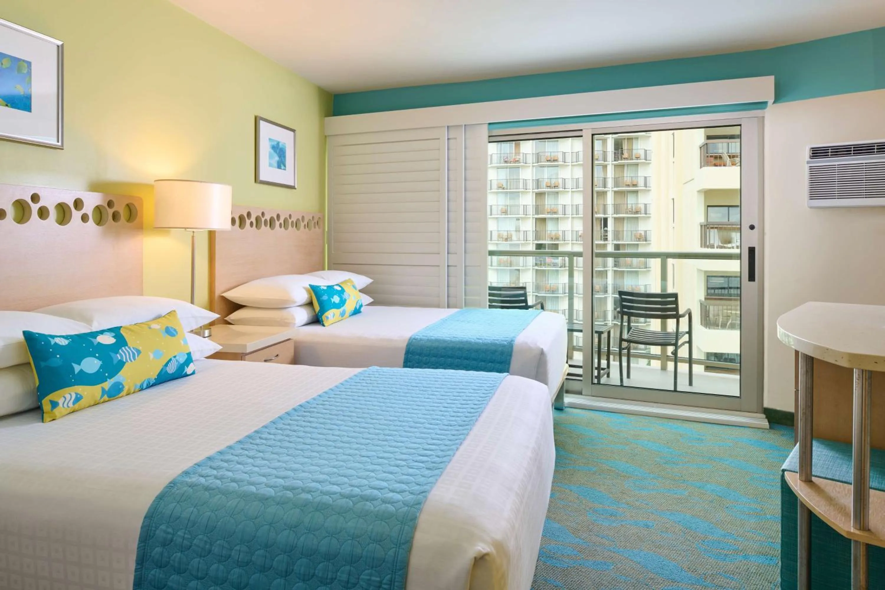 Standard Room in Waikiki Circle Hotel by Castle