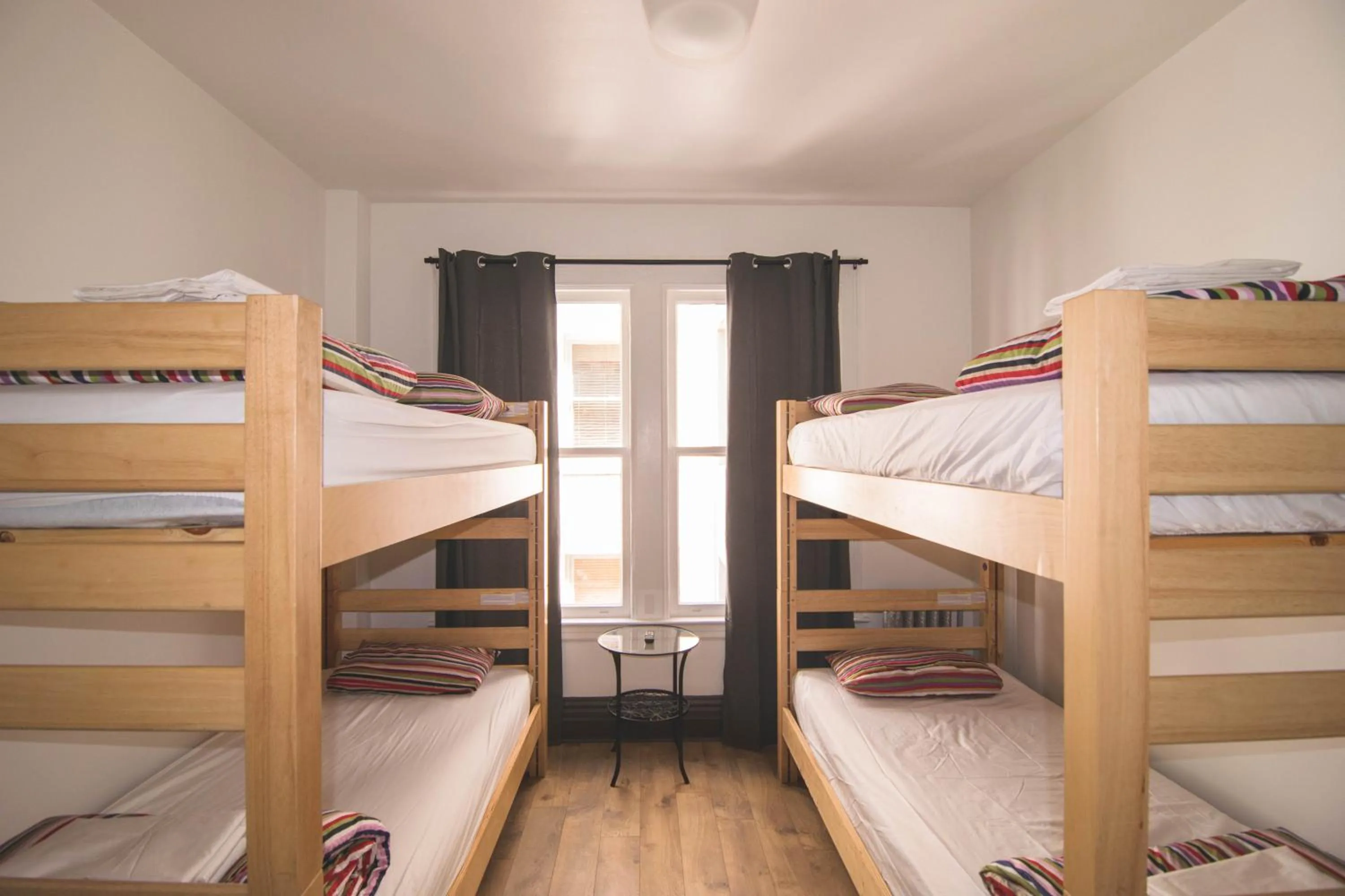 Quadruple Room Seasonal in The Bartlett Hotel and Guesthouse