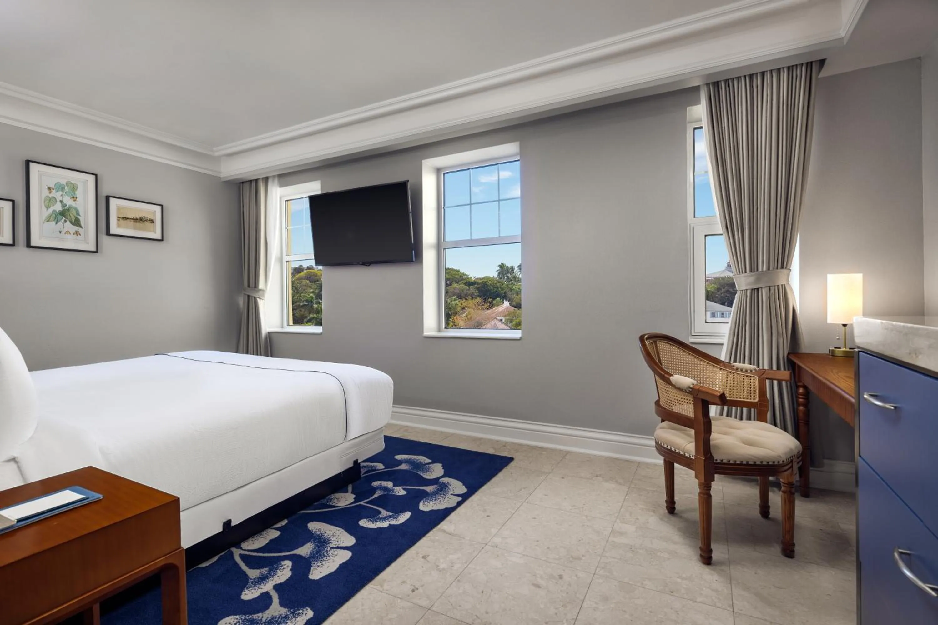 Standard King Room in British Colonial Nassau