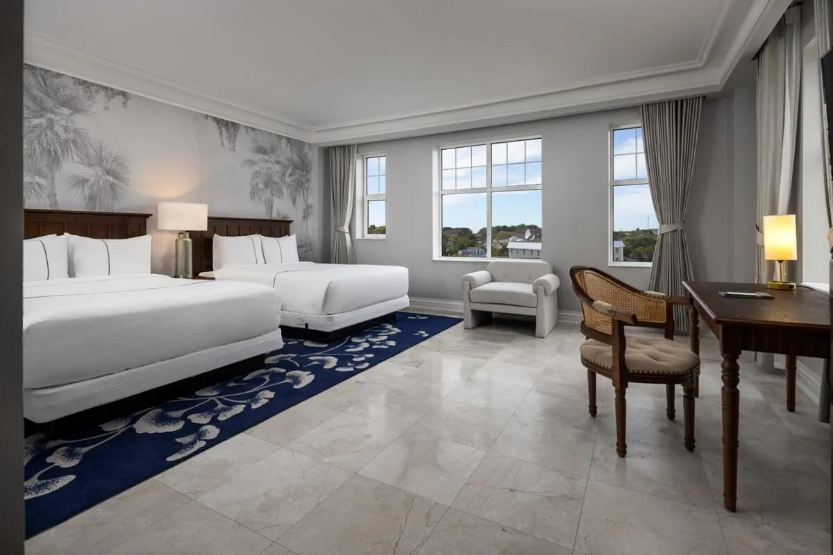 Standard 2 double beds in British Colonial Nassau