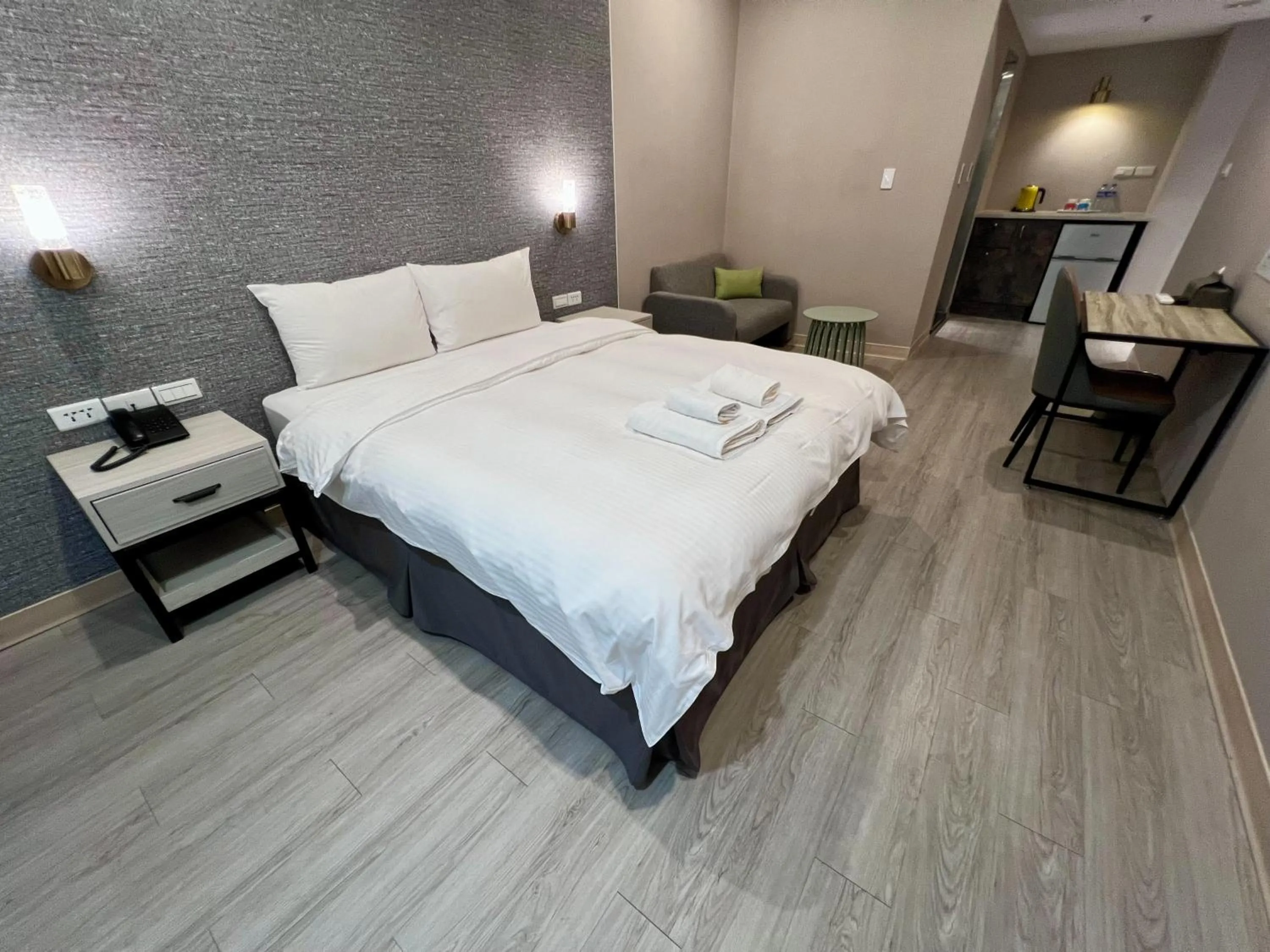 Run of House in Sky19 Hotel