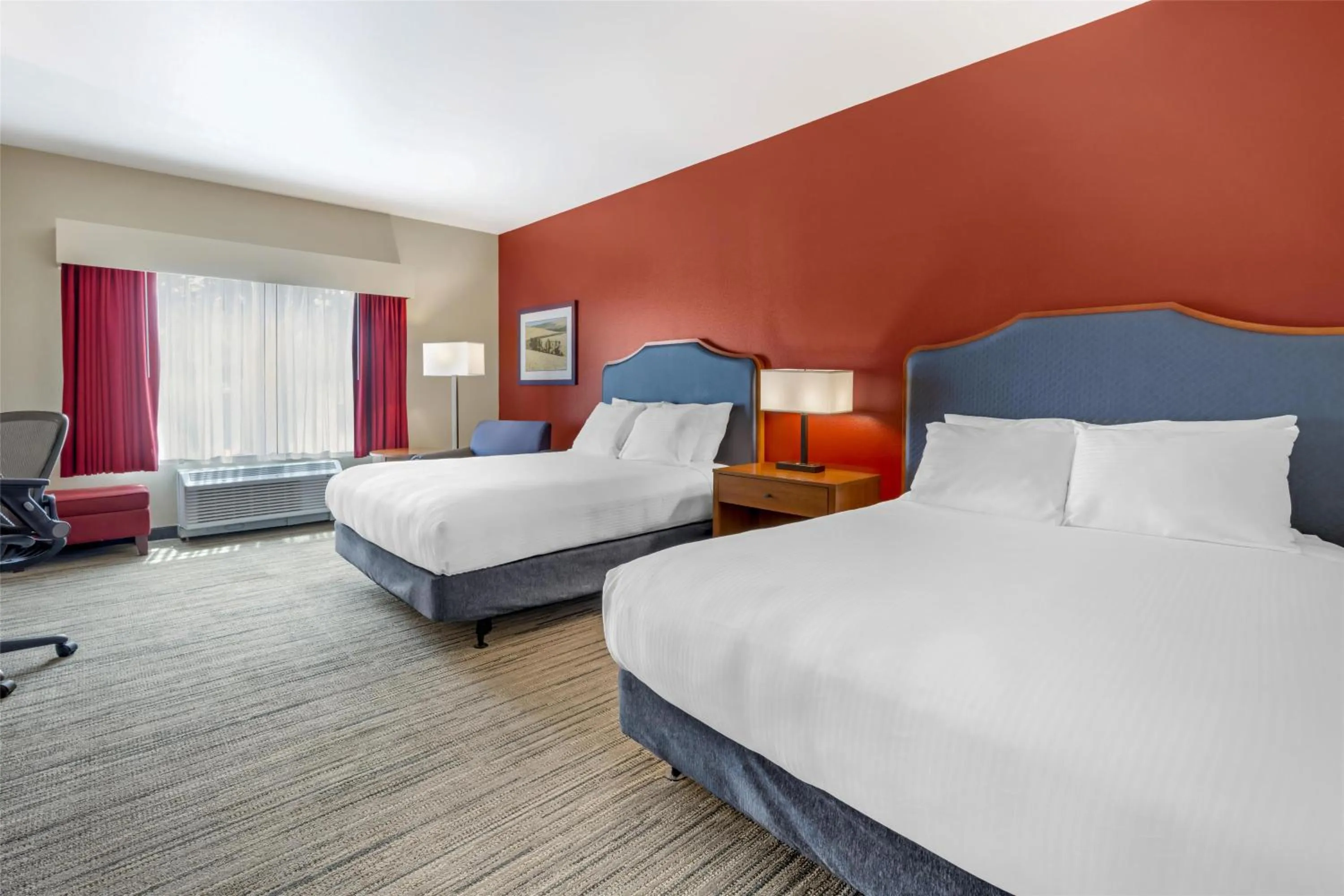 Queen Room with Two Queen Beds and Bath Tub - Disability Access/Non-Smoking  in Best Western Bronco Inn