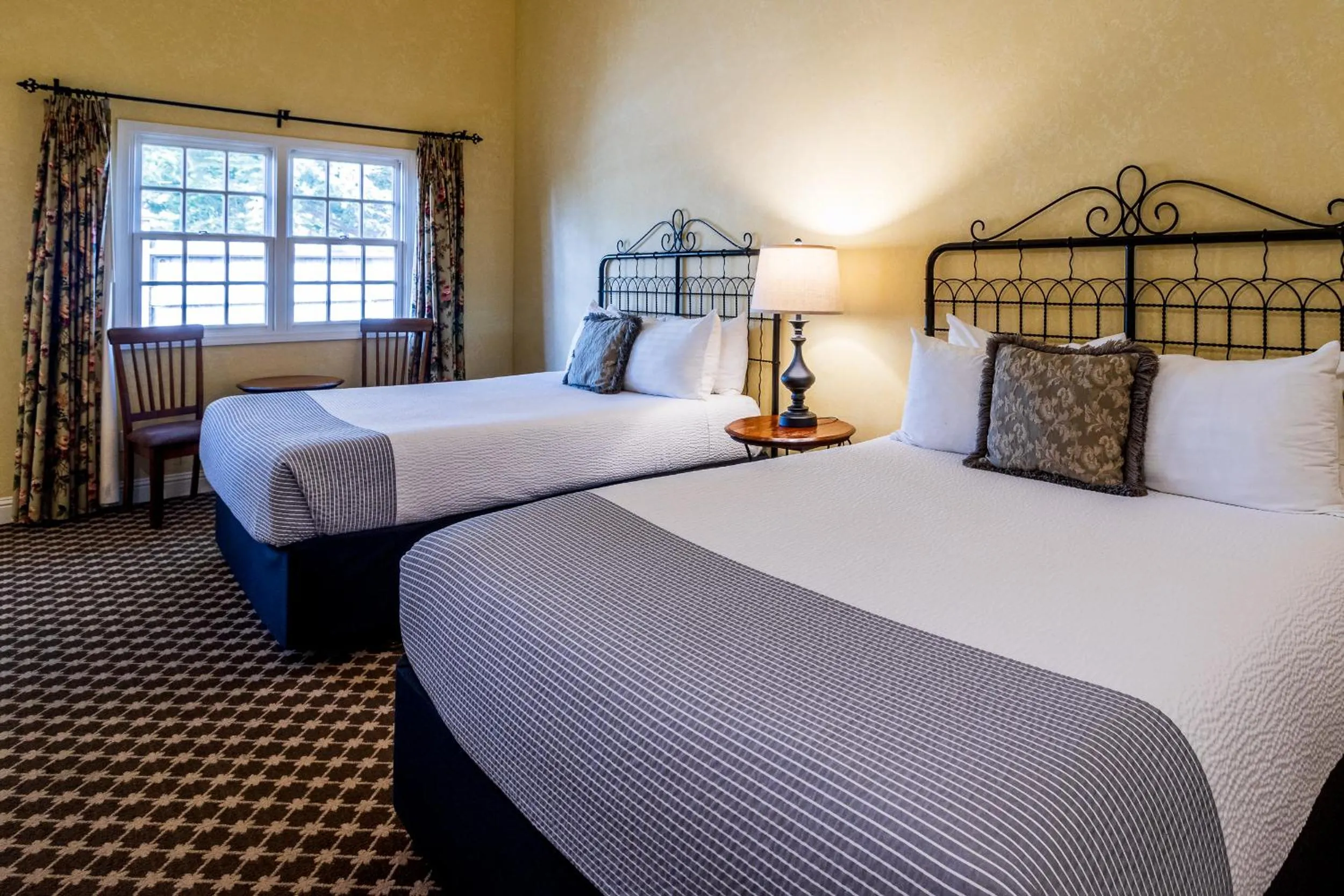 Two Queen Superior  in Cambria Pines Lodge