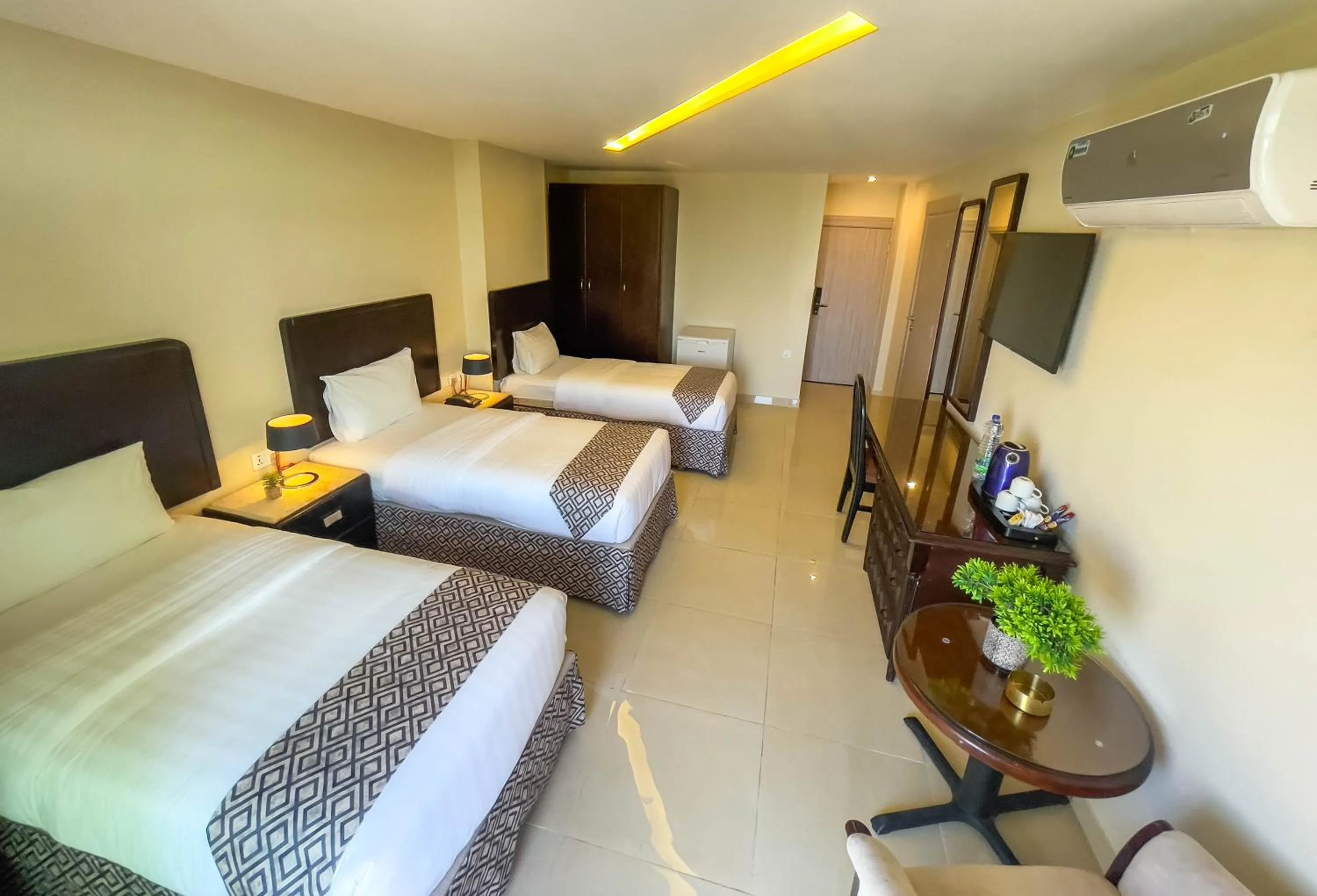 Deluxe Suite in Dweik Hotel 2