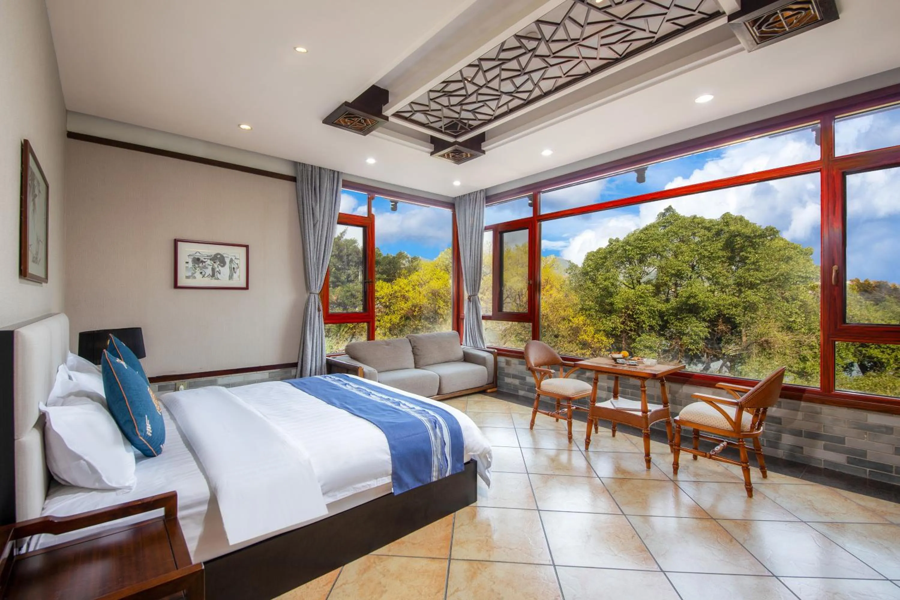 Family Two-Bedroom Suite in Aroma Tea House