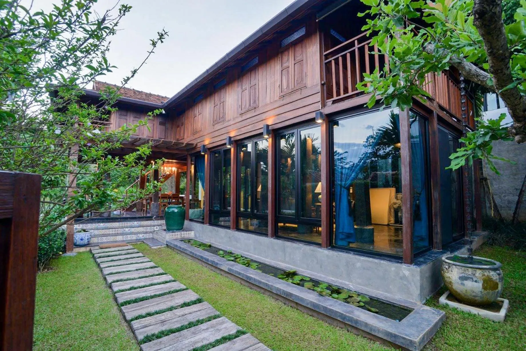 Roichan in Chantra Khiri Chalet Chiang Mai