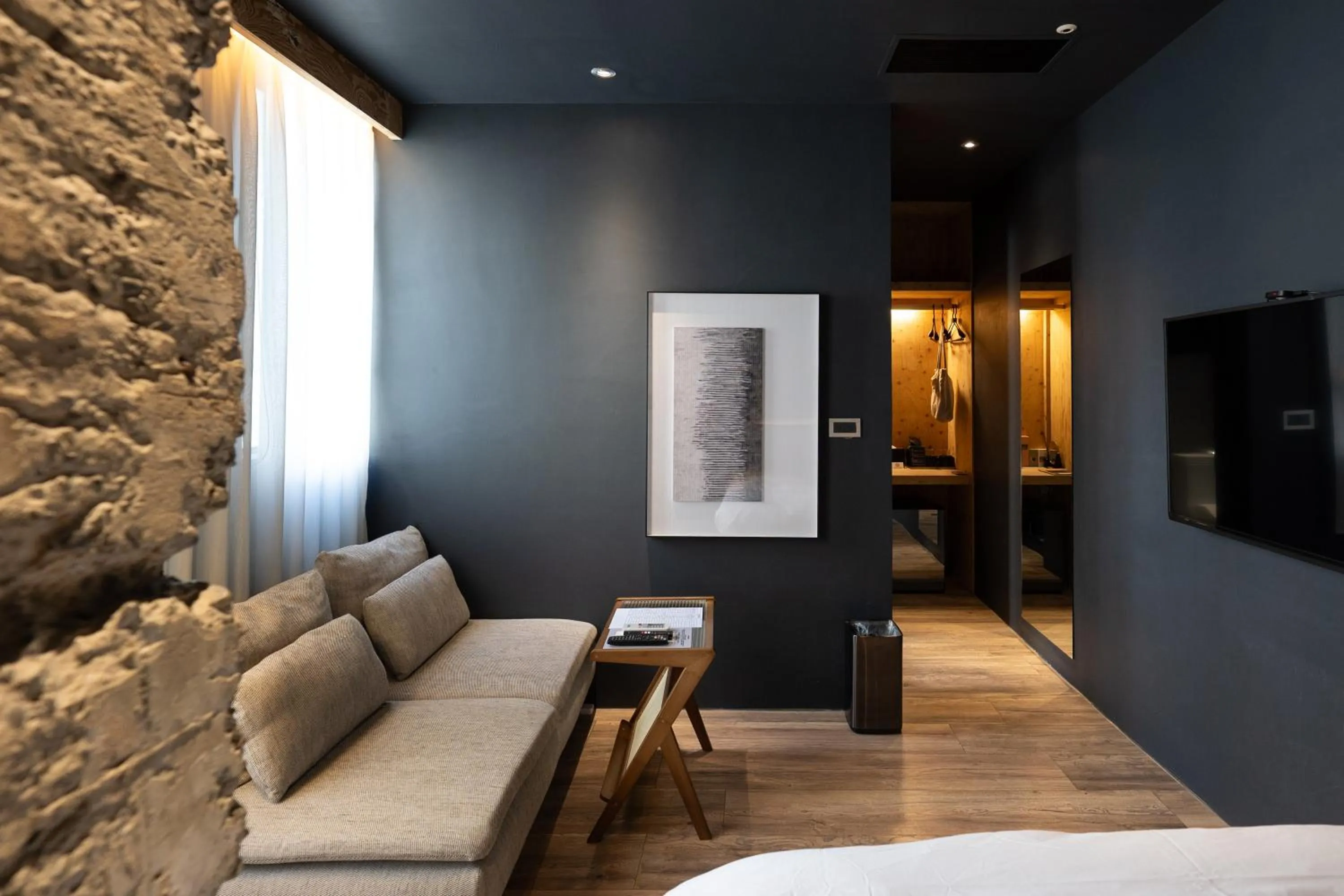 Deluxe Studio in SOF Hotel