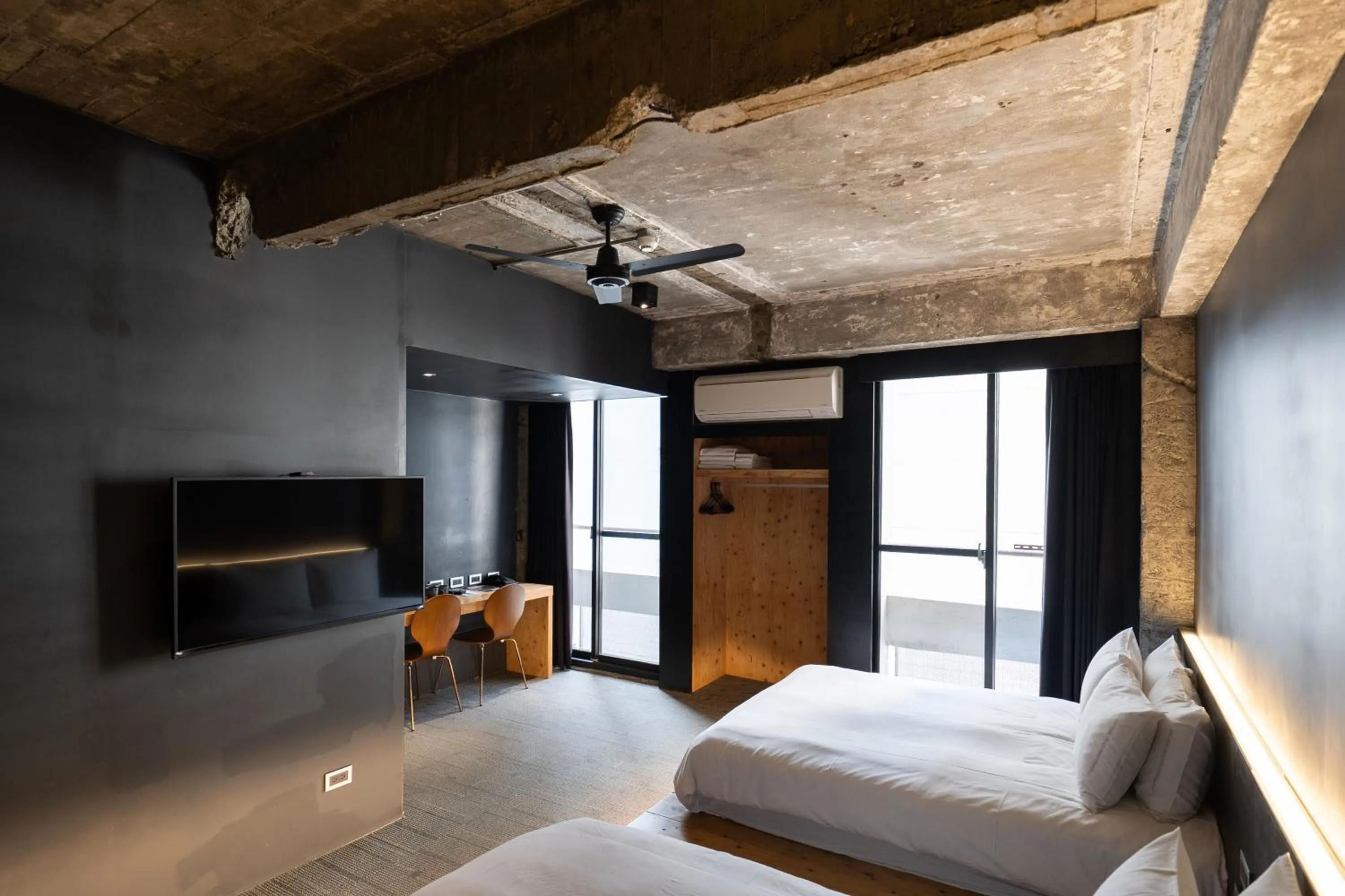 Premium Quadruple Room in SOF Hotel