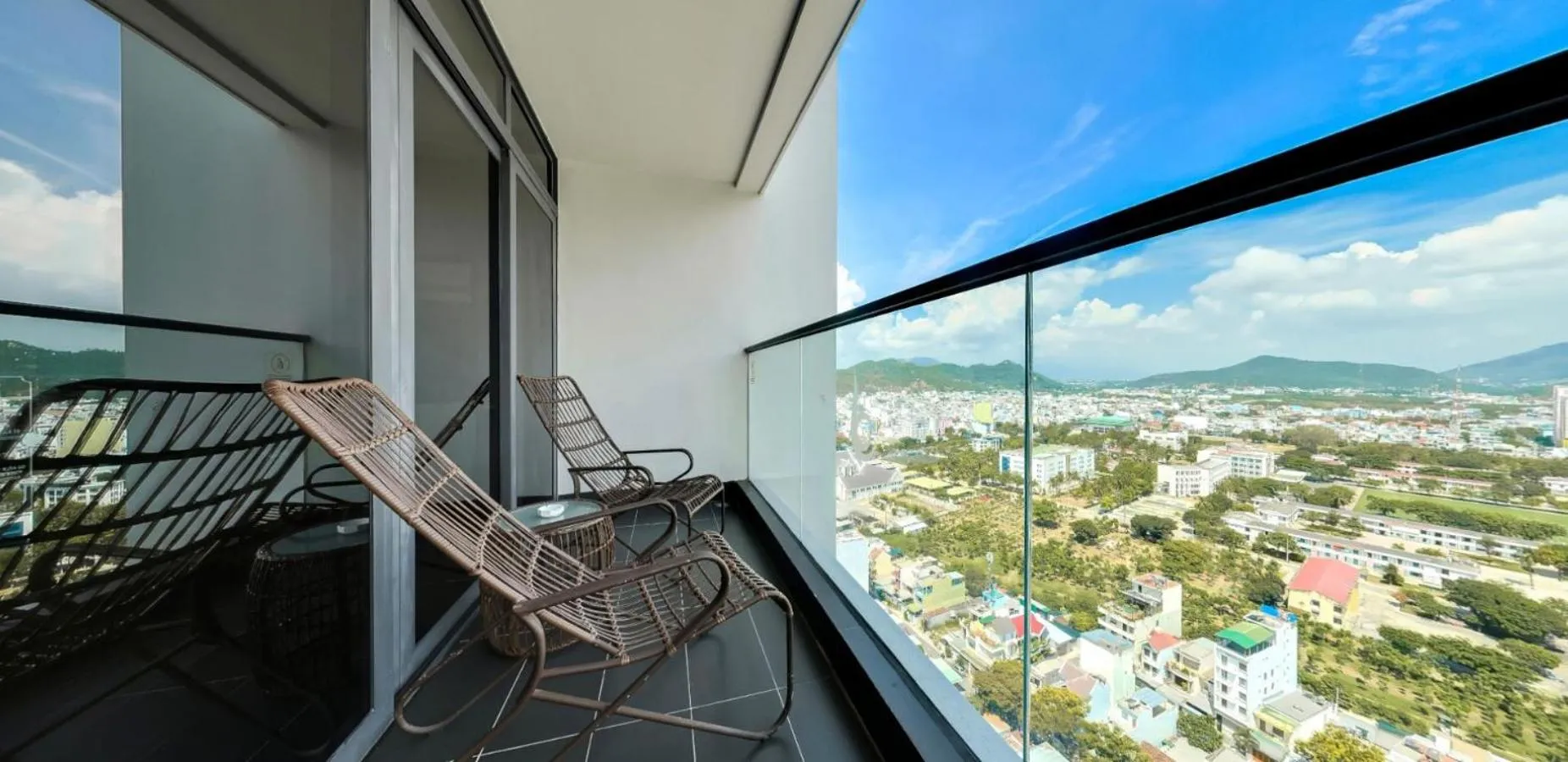 Superior Twin Room with Mountain View  – Possible Free Upgrade in Boton Blue Hotel & Spa