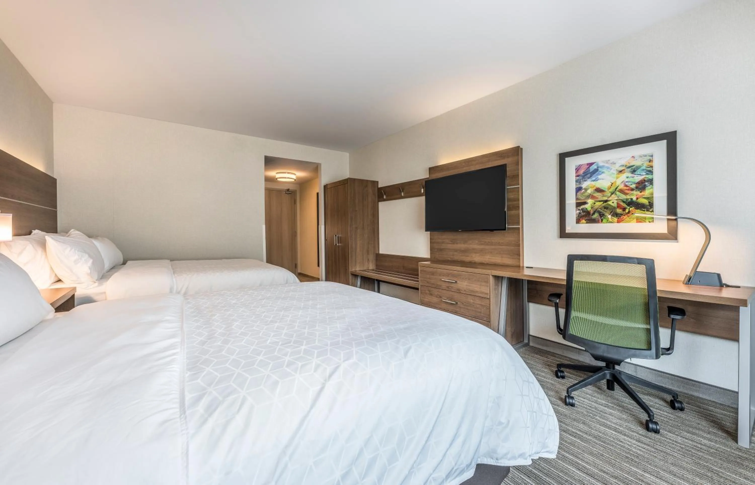 Queen Room - Disability Access in Holiday Inn Express & Suites Moncton by IHG