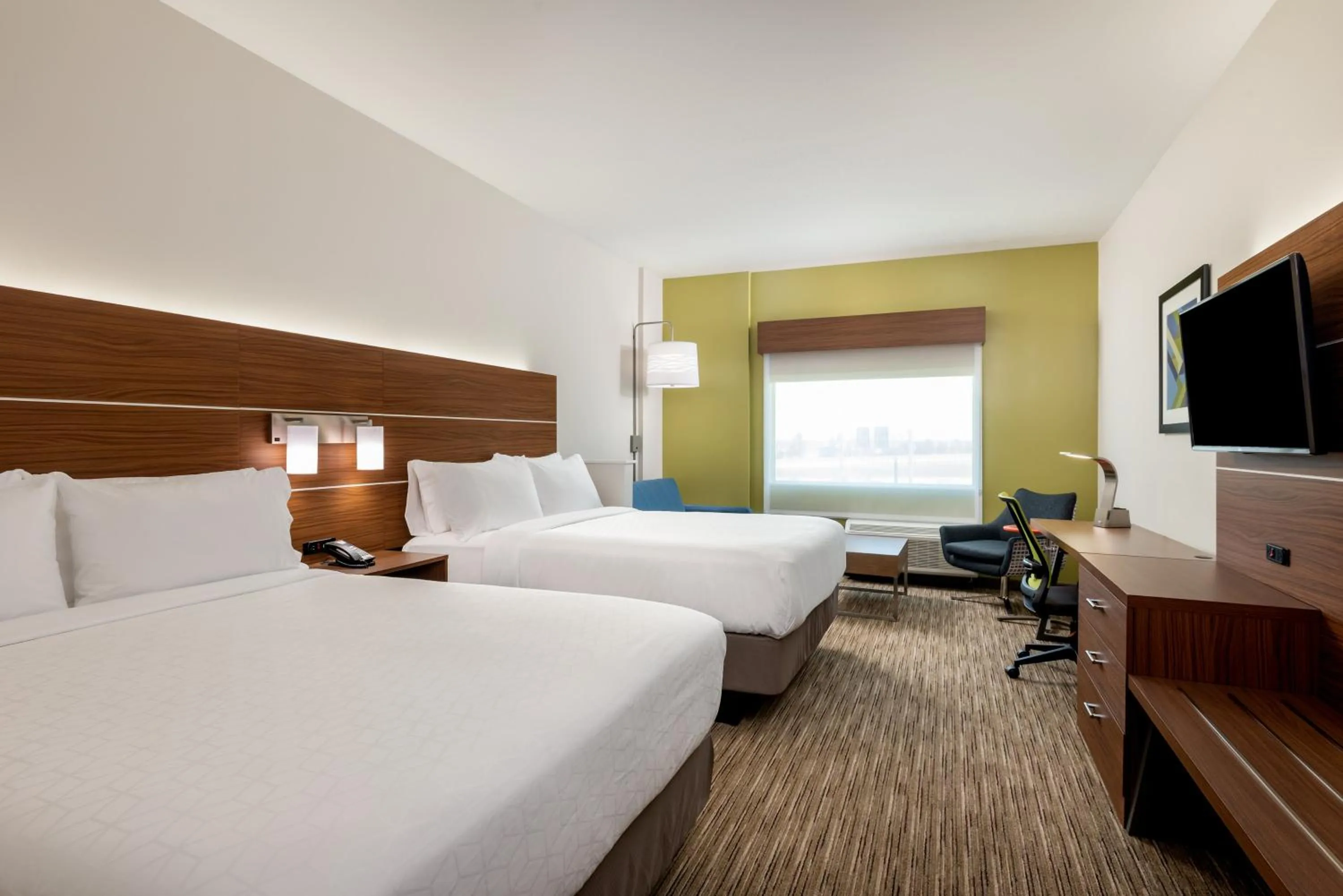 Queen Suite with Two Queen Beds in Holiday Inn Express & Suites - Punta Gorda by IHG