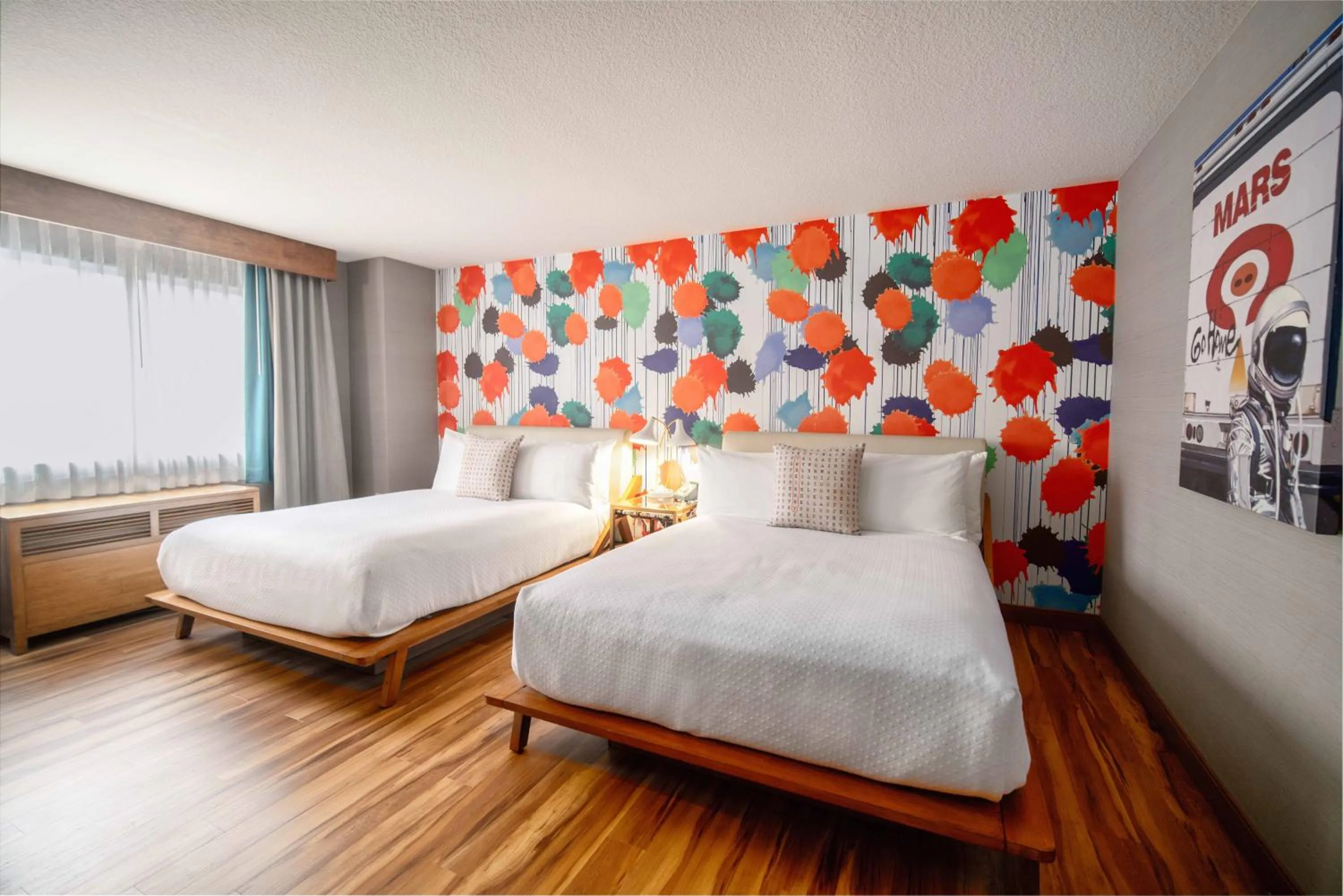 Queen Room with Two Queen Beds with City View  in The Kinney - Venice Beach