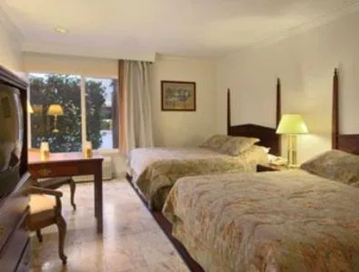 Queen Room with Two Queen Beds - Disability Access in Merced Inn & Suites