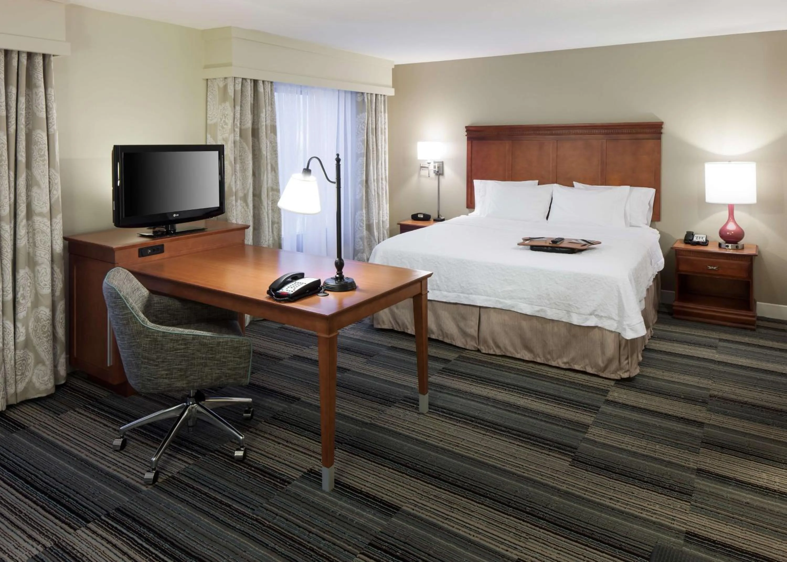 King Studio Suite with Sofa Bed - Non-Smoking in Hampton Inn & Suites Davenport