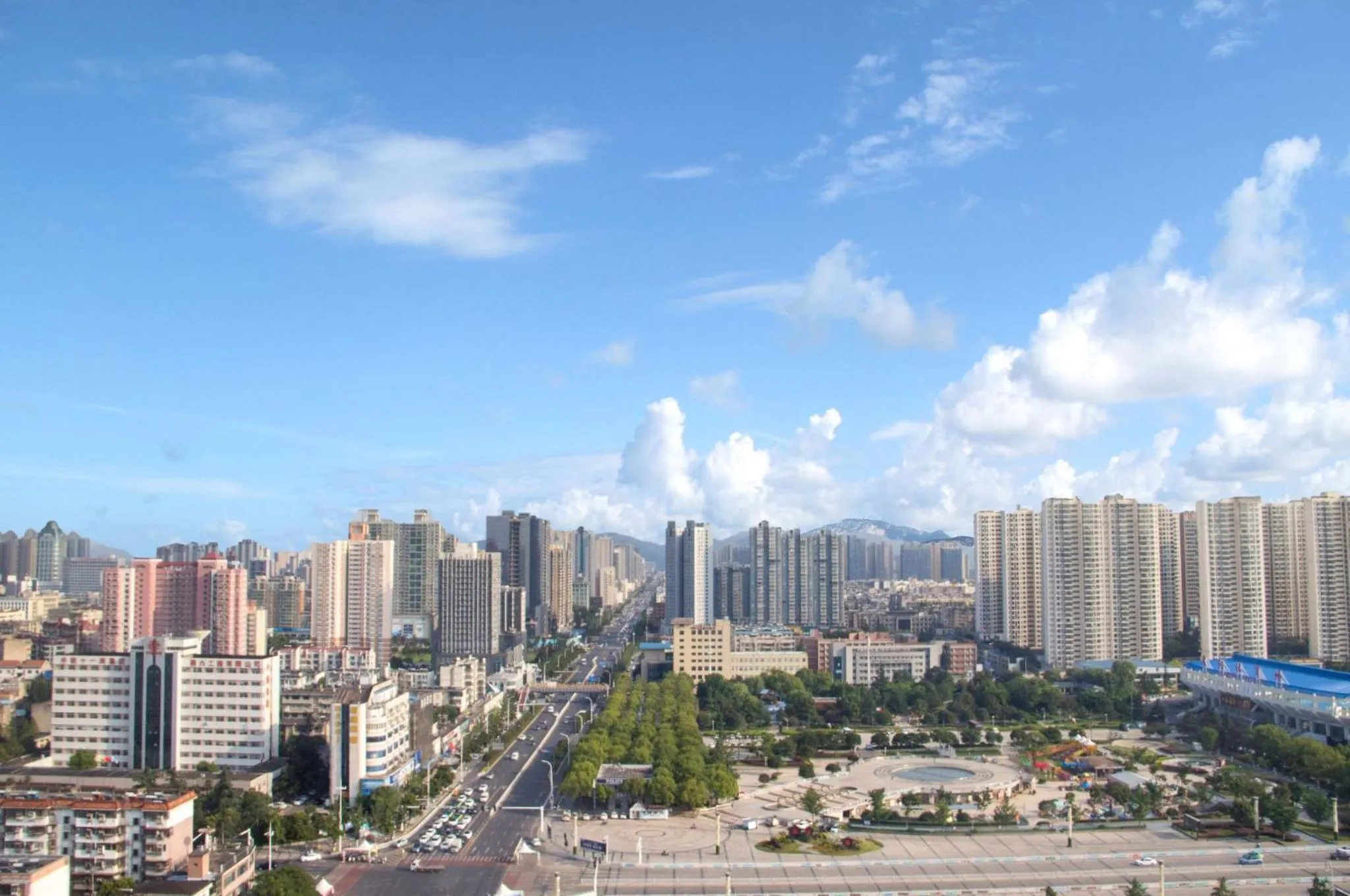 King Suite in Crowne Plaza Xiangyang by IHG