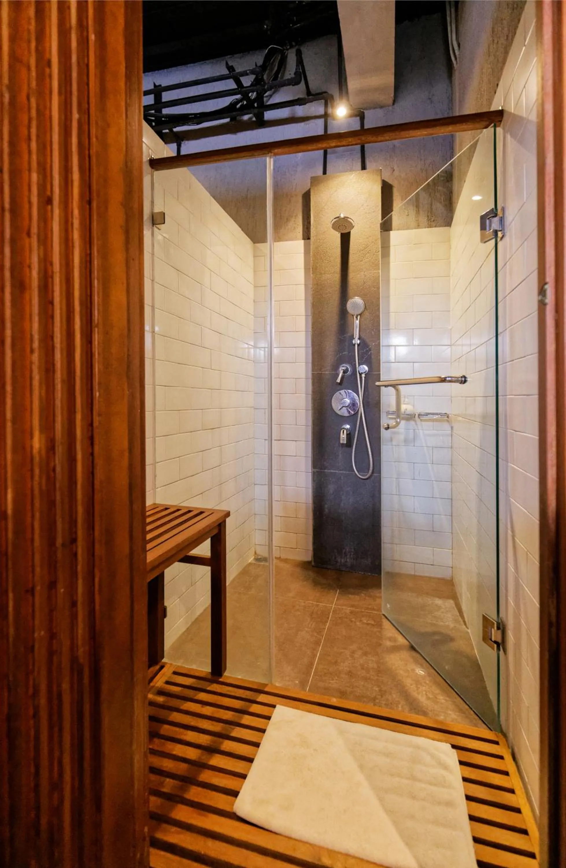 Mezzanine Room with Sharing Bathroom in Plataran Bromo