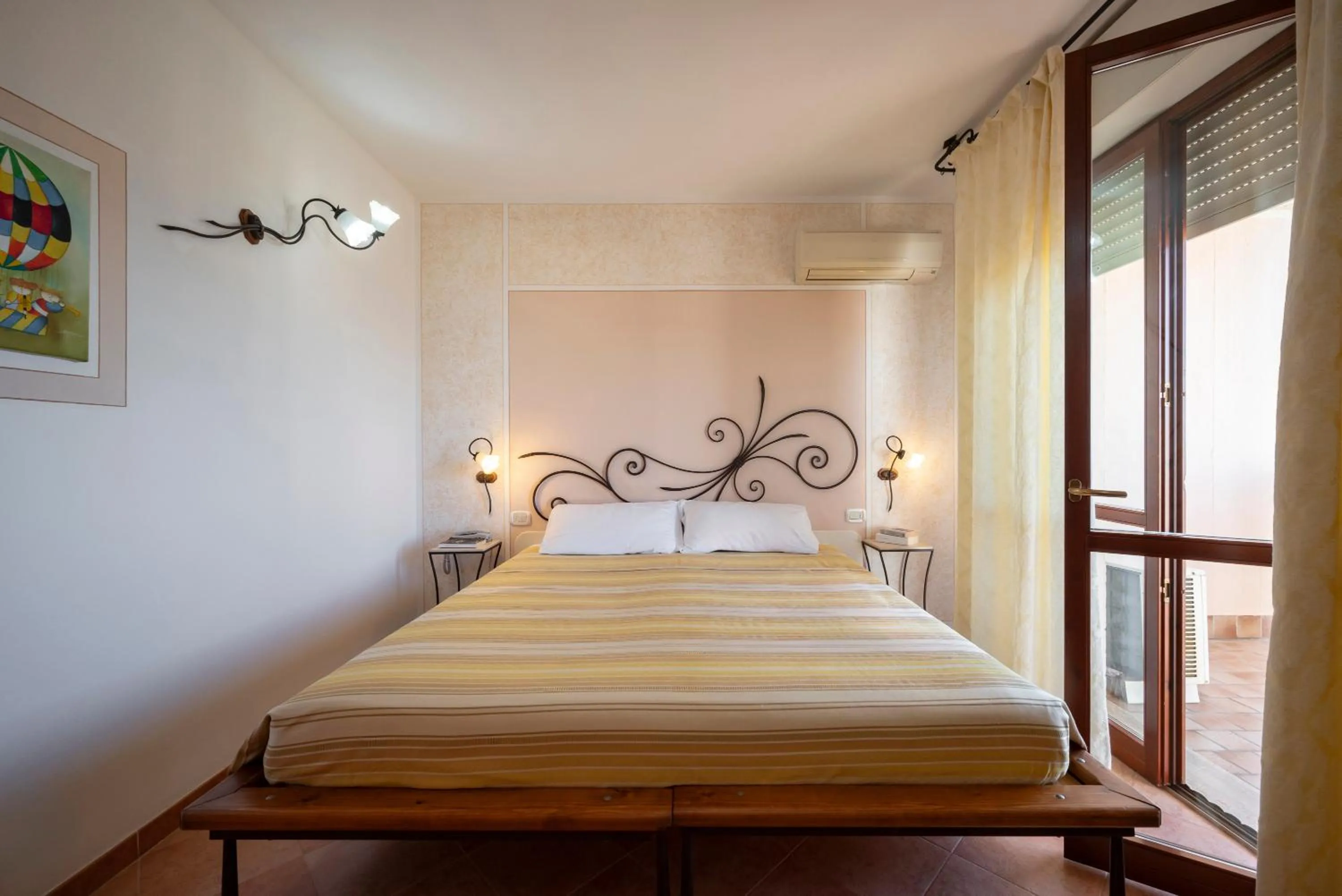 Superior Suite with Sea View in Lola Piccolo Hotel e Appartamenti