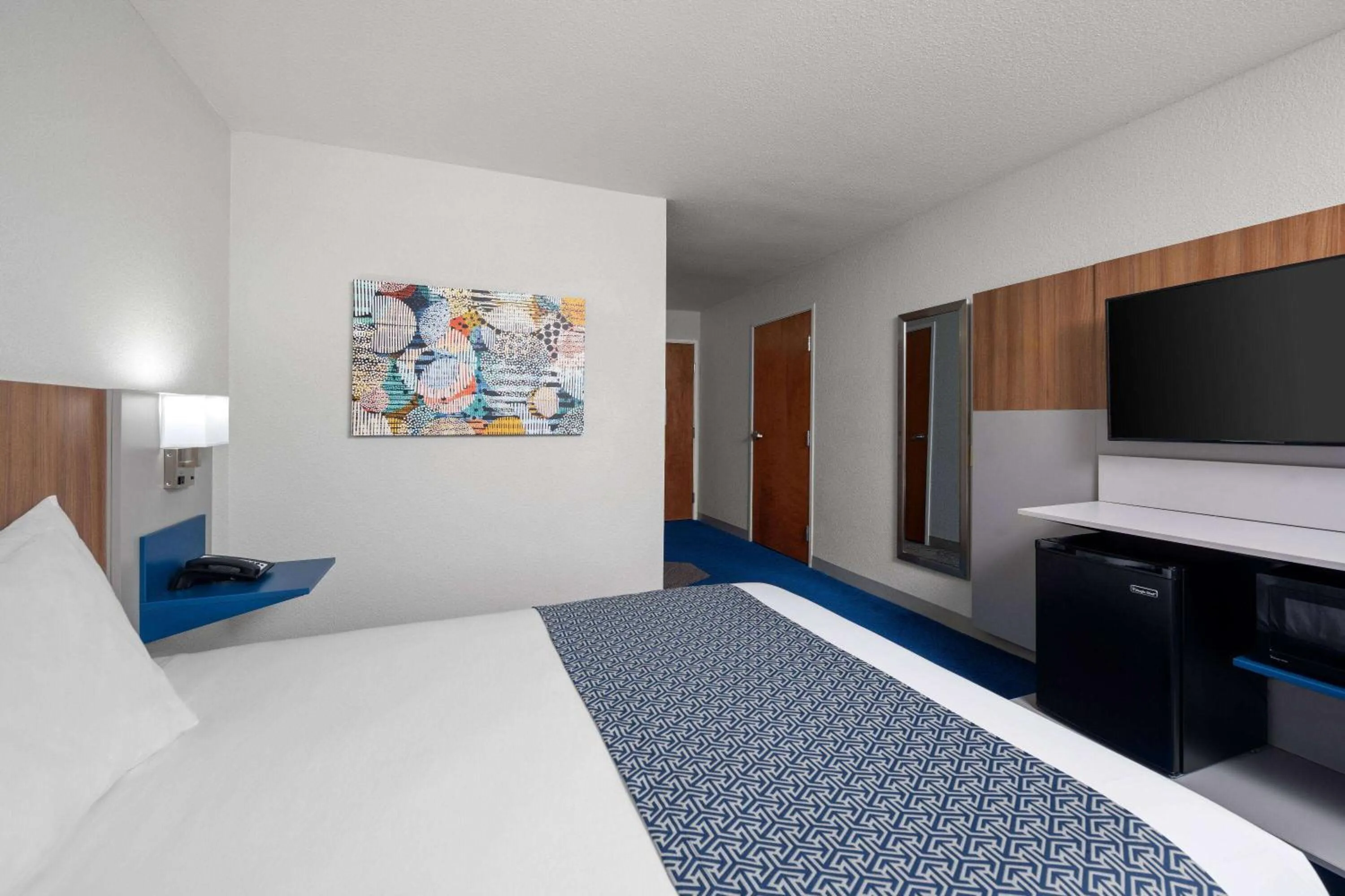 Queen Room - Disability Access/Non-Smoking in Microtel Inn & Suites by Wyndham of Houma