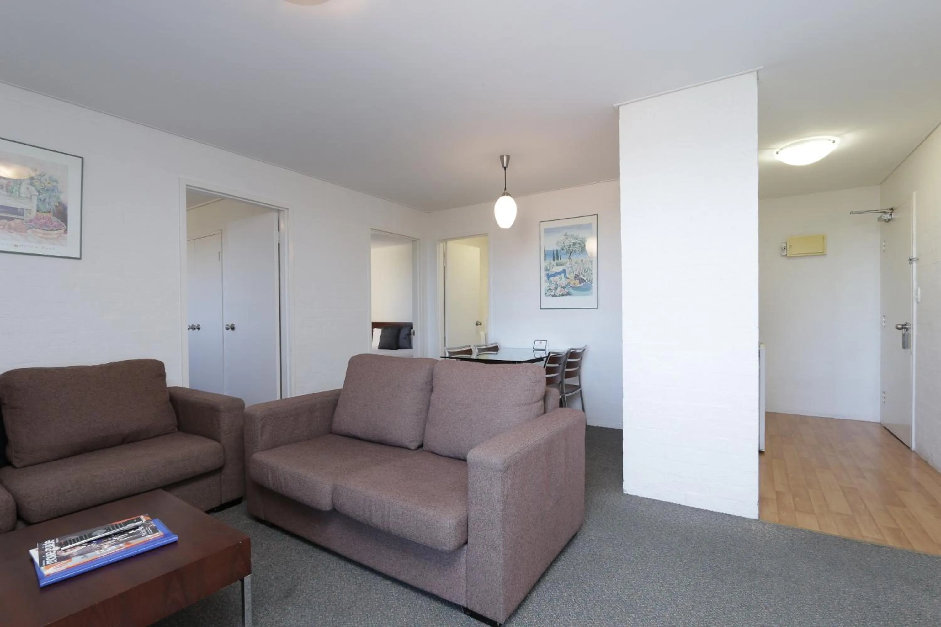 Two-Bedroom Apartment with Free Wifi and Parking in Atrium Hotel Mandurah