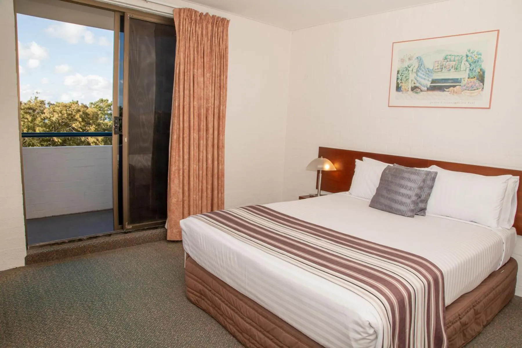 Three Bedroom Loft with Free Wifi and Parking in Atrium Hotel Mandurah
