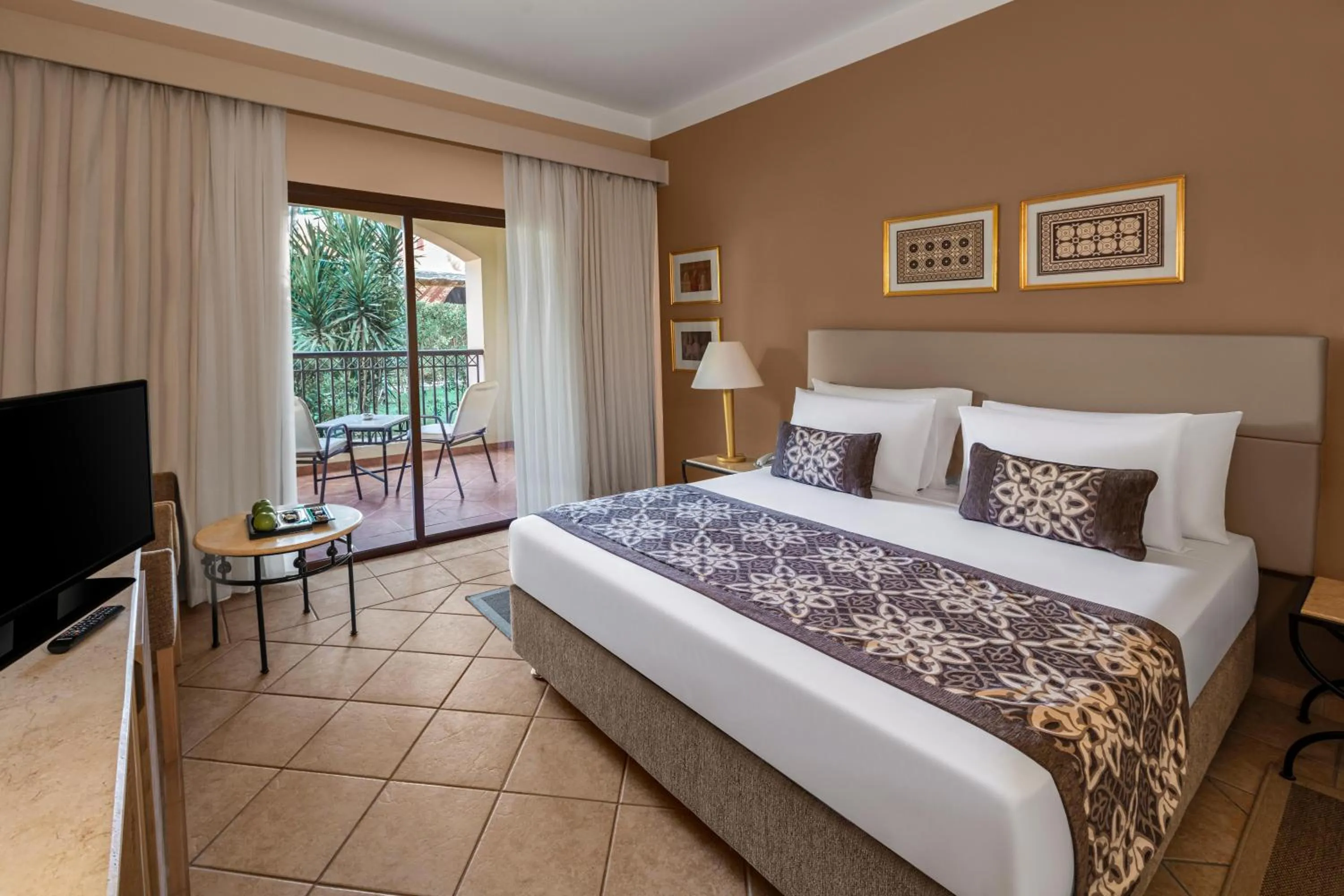 Superior Deluxe Queen or Twin Garden View in JAZ Makadi Saraya Resort