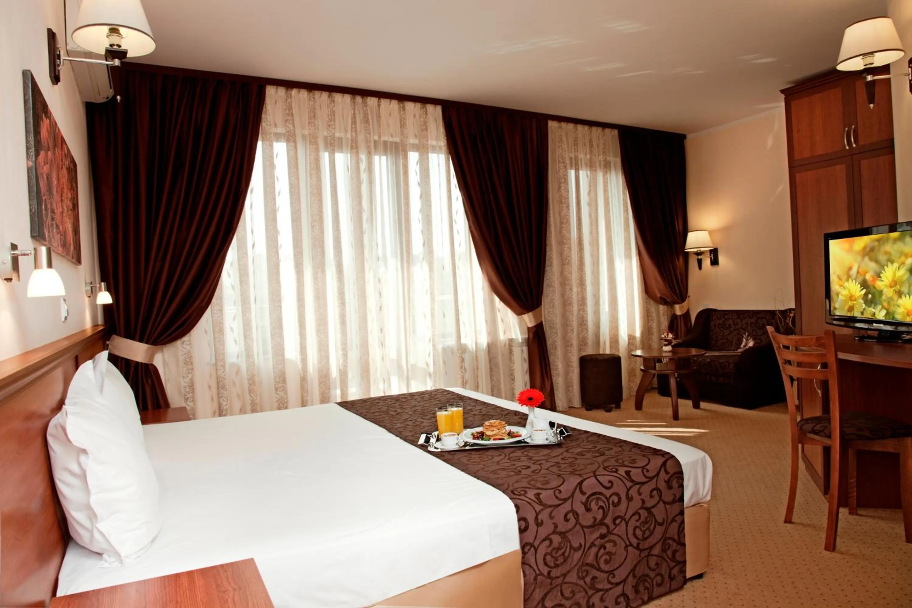 Superior Double Room in Favorit Hotel