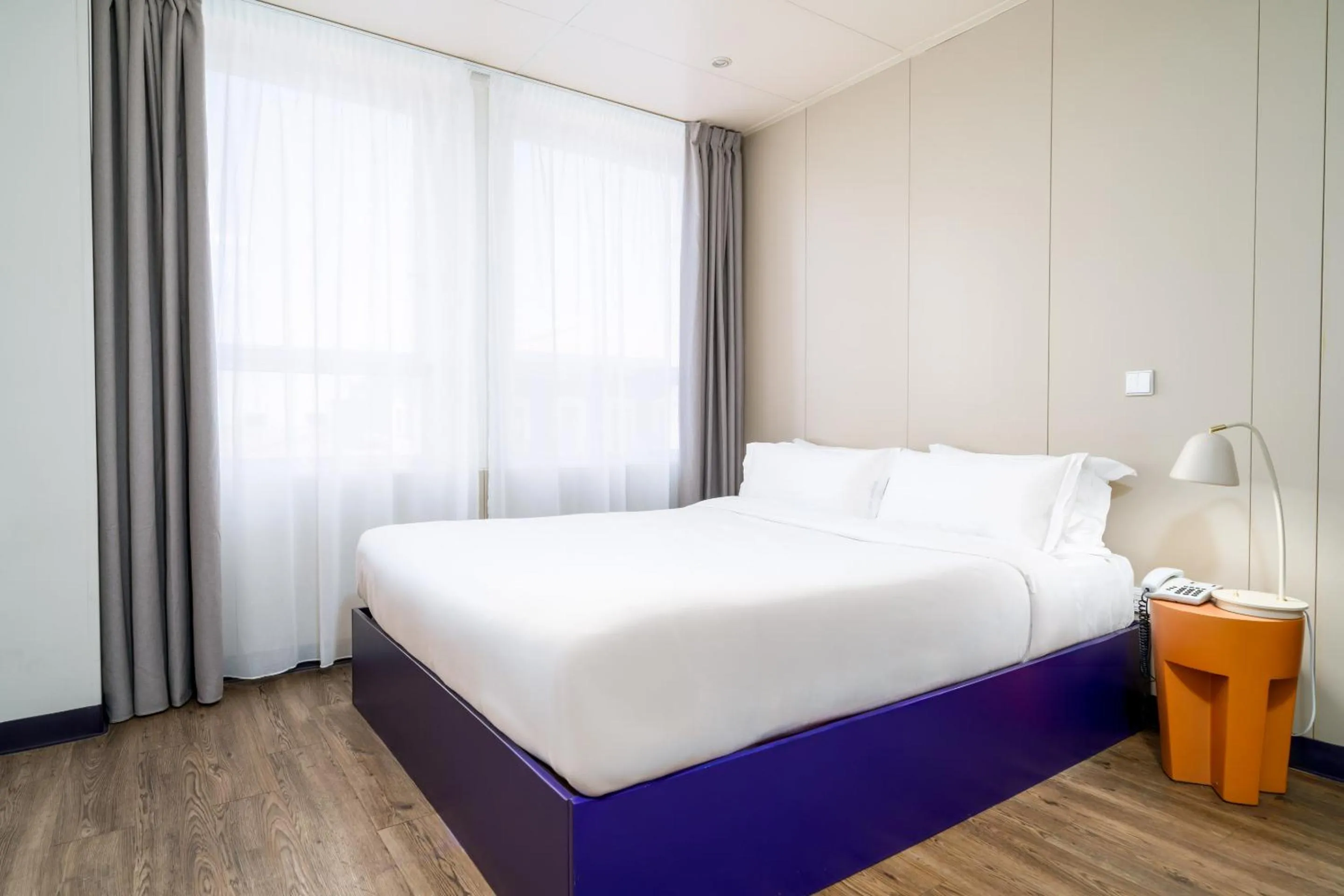 Queen Room in Herculano Stays Porto - Digital Access