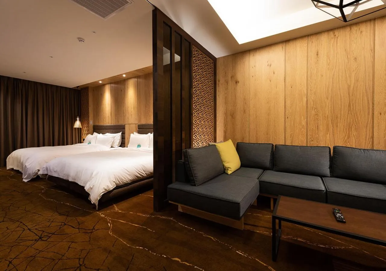 Standard Quadruple Room in Hotel Château Anping