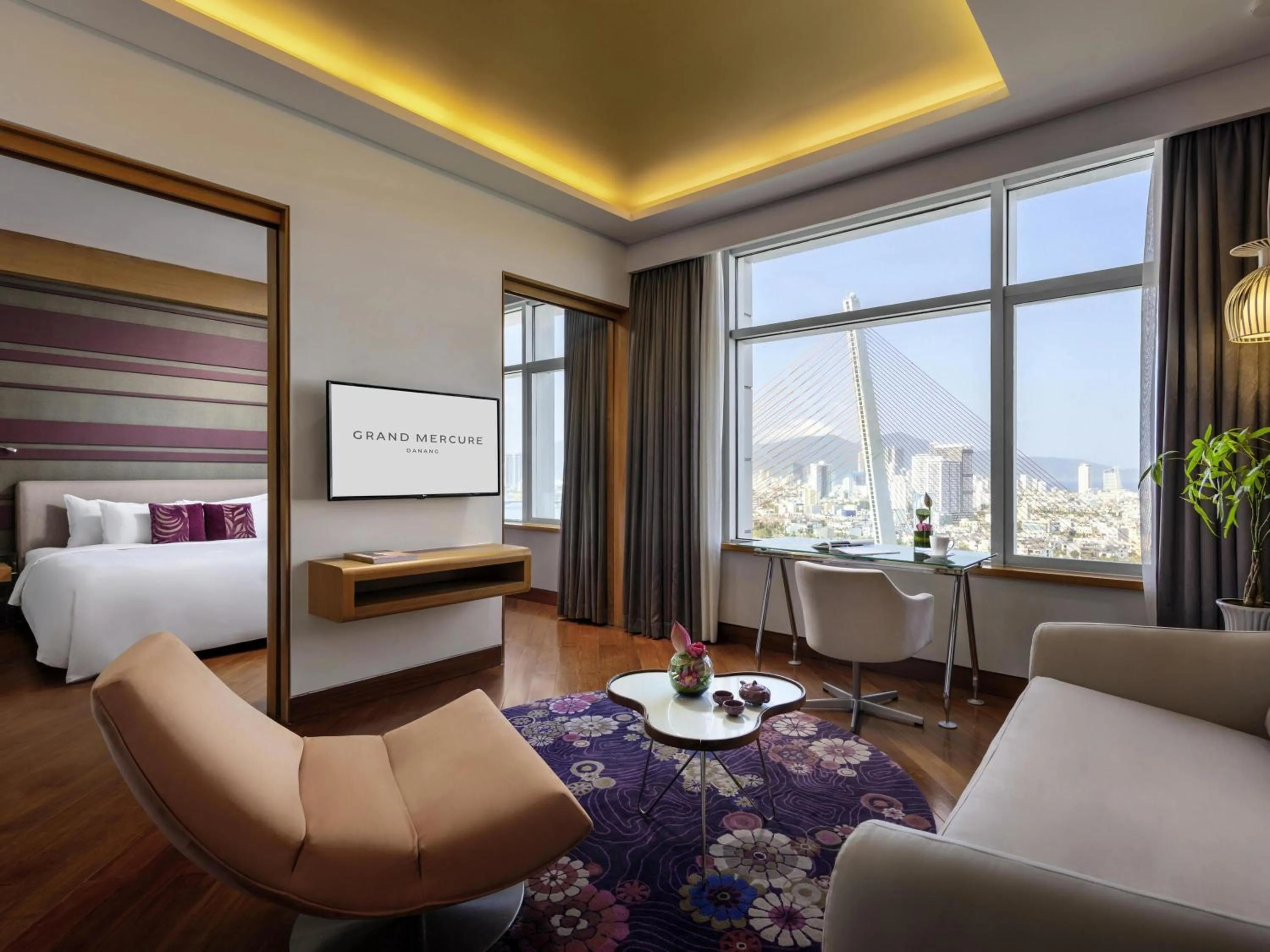 Executive Suite with River View - High floor with Executive Lounge access in Grand Mercure Danang
