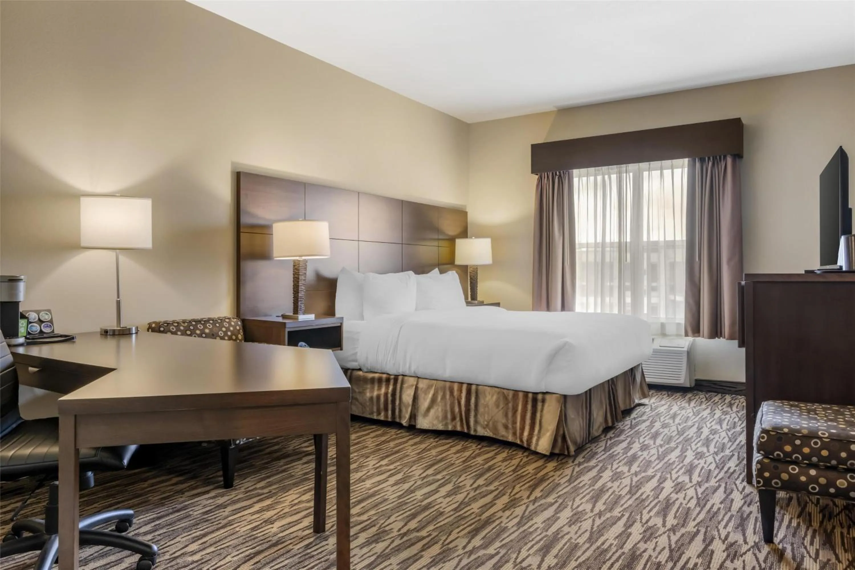 King Room - Non-Smoking in Best Western Plus Bridgewater Hotel & Convention Centre