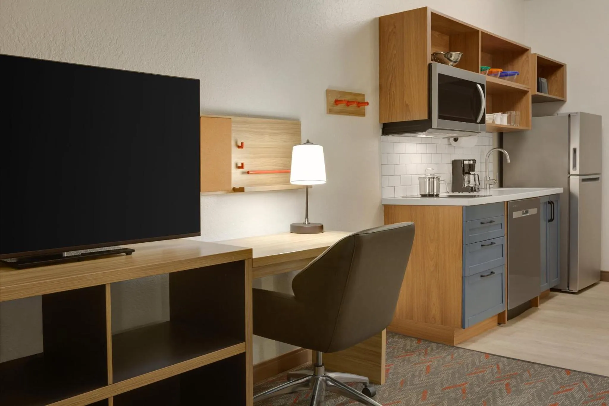 Queen Studio Suite in Candlewood Suites Vicksburg by IHG