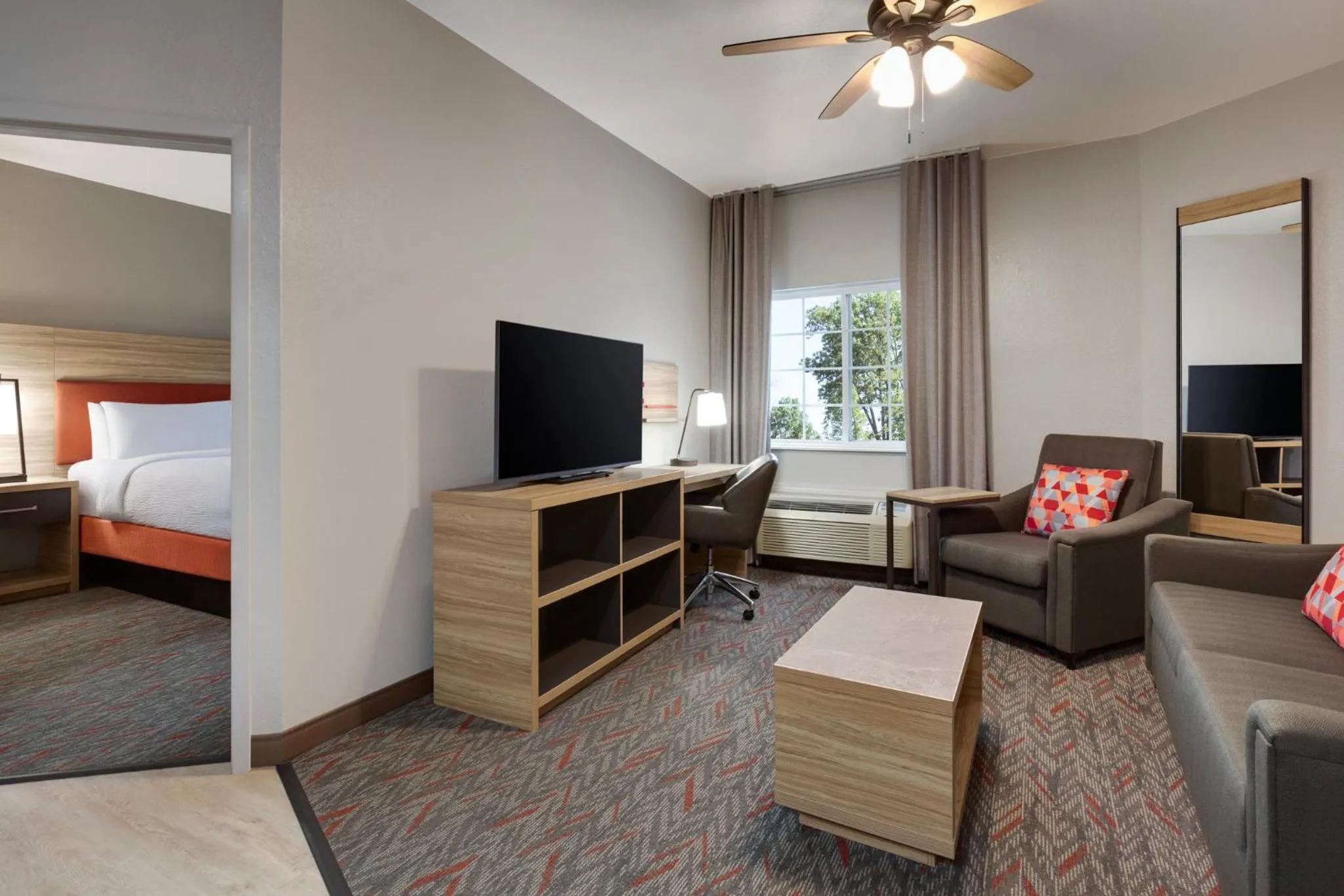 One-Bedroom Suite with Sofa Bed in Candlewood Suites Vicksburg by IHG