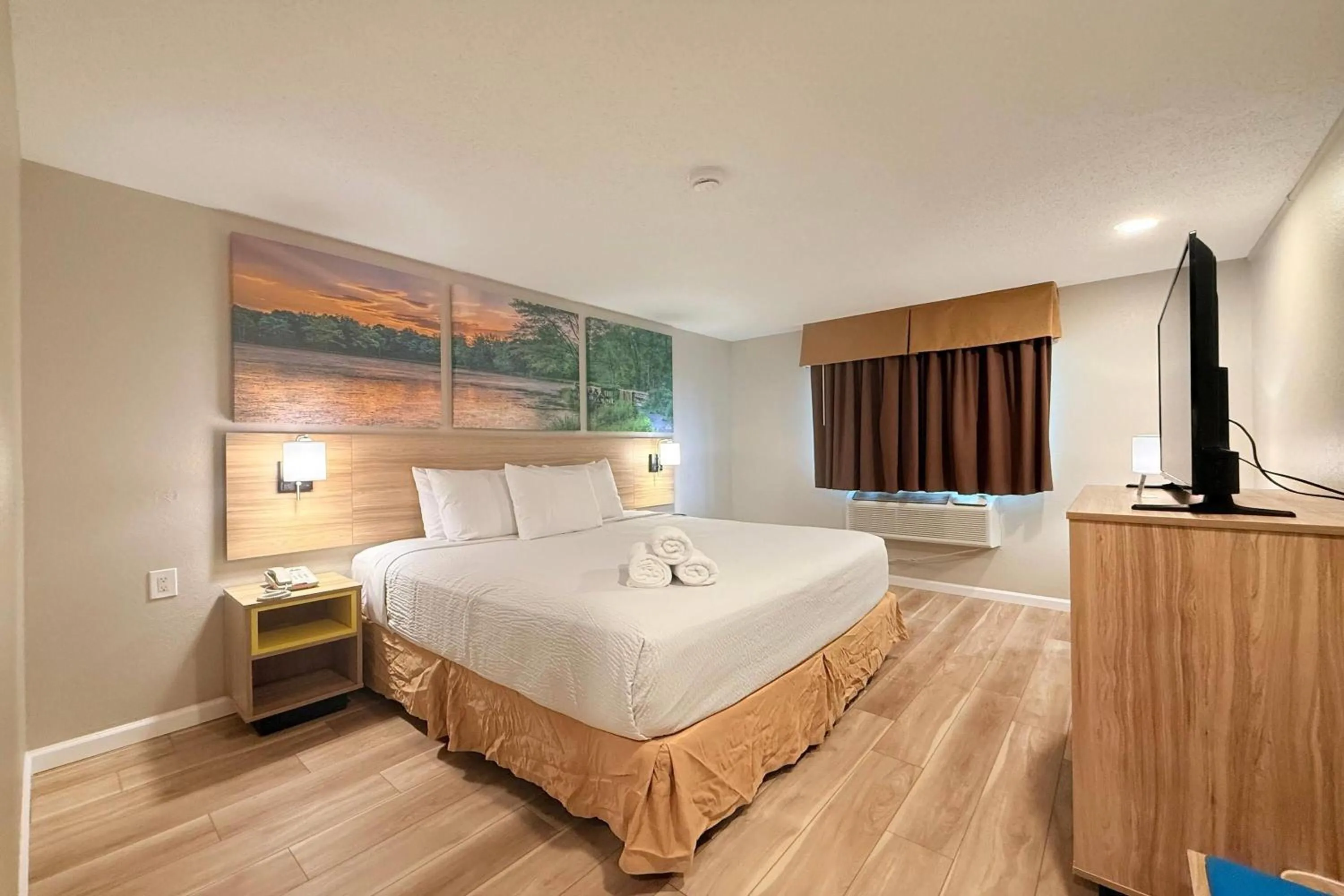 King Studio Suite - Non-Smoking in Days Inn by Wyndham Torrington