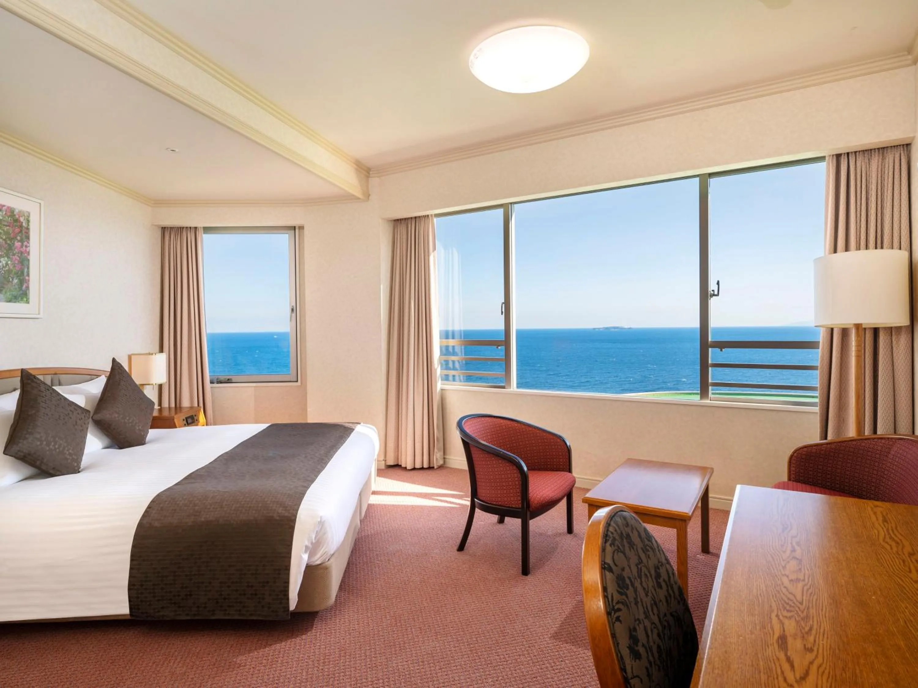 HORIZON Superior King Room - single occupancy - Non-Smoking in Hotel New Akao