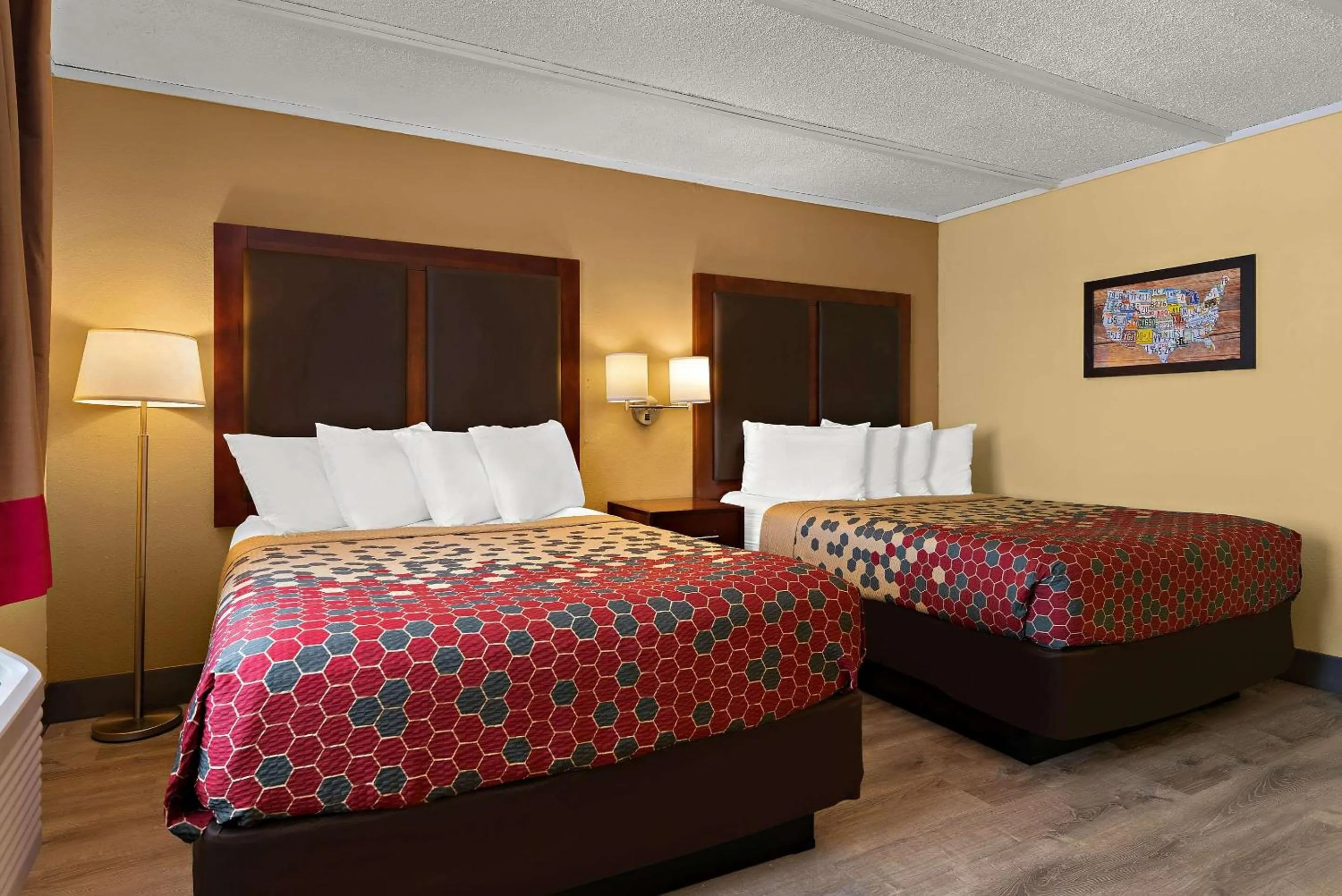 Queen Room with Two Queen Beds - Non-Smoking in Econo Lodge Flagstaff Route 66