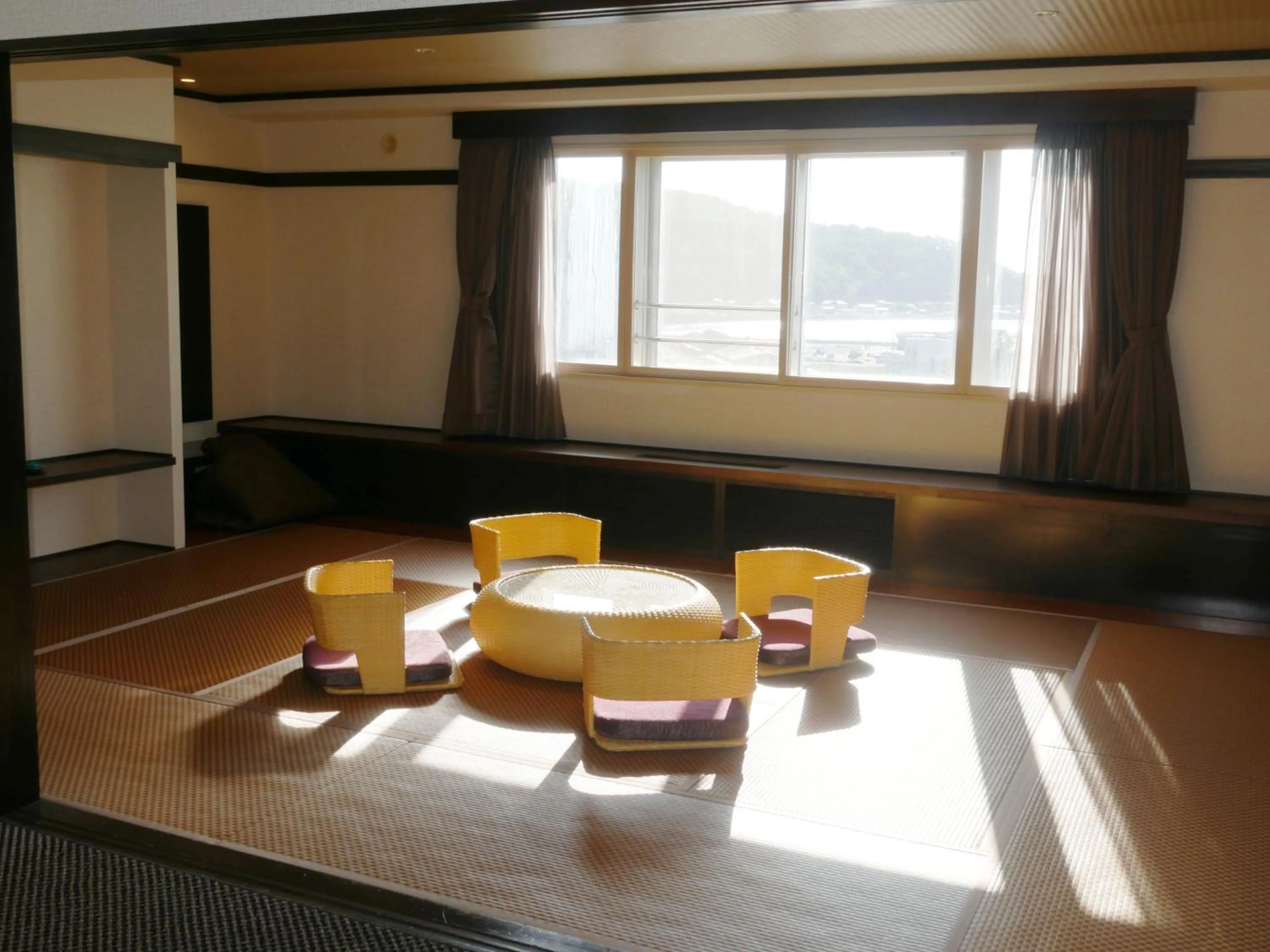 Suite Room with Living Room-Street View in Kitakobushi Shiretoko Hotel & Resort