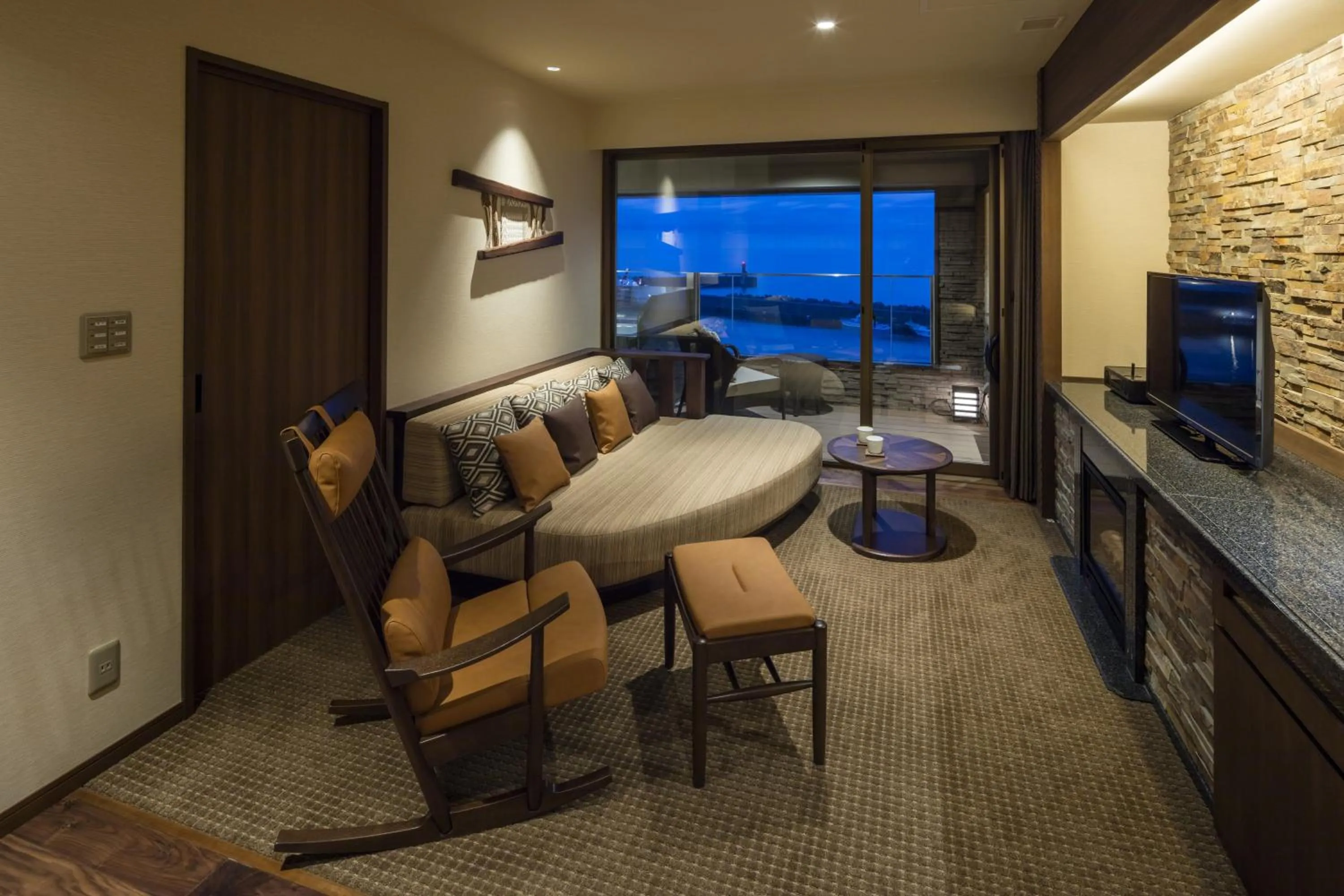 Okhotsk Club Deluxe Twin Room with Open Air Onsen Bath - single occupancy in Kitakobushi Shiretoko Hotel & Resort