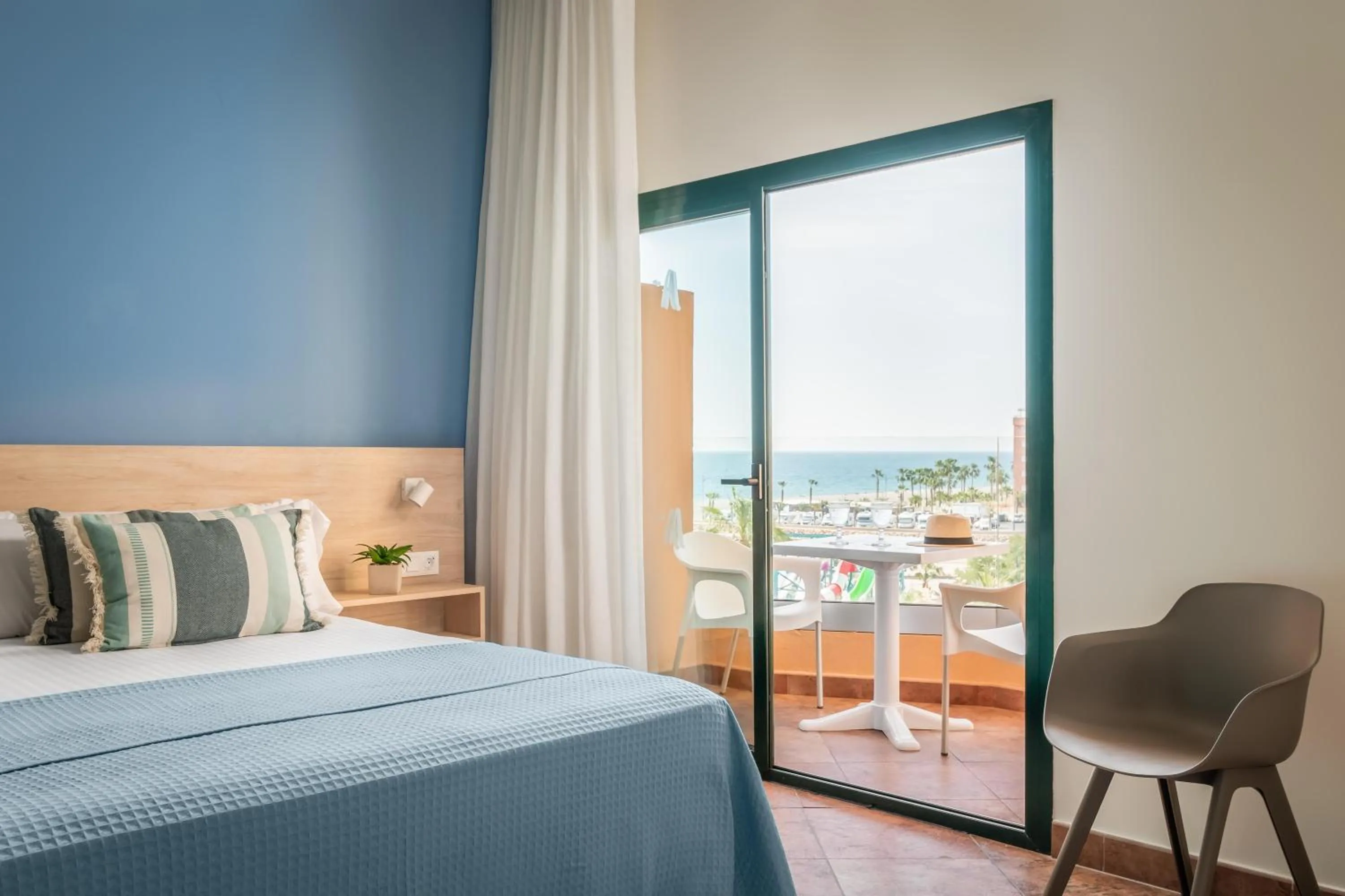 Double Room with Sea View (2 Adults + 1 Child) in ALEGRIA Colonial Mar Aquafun