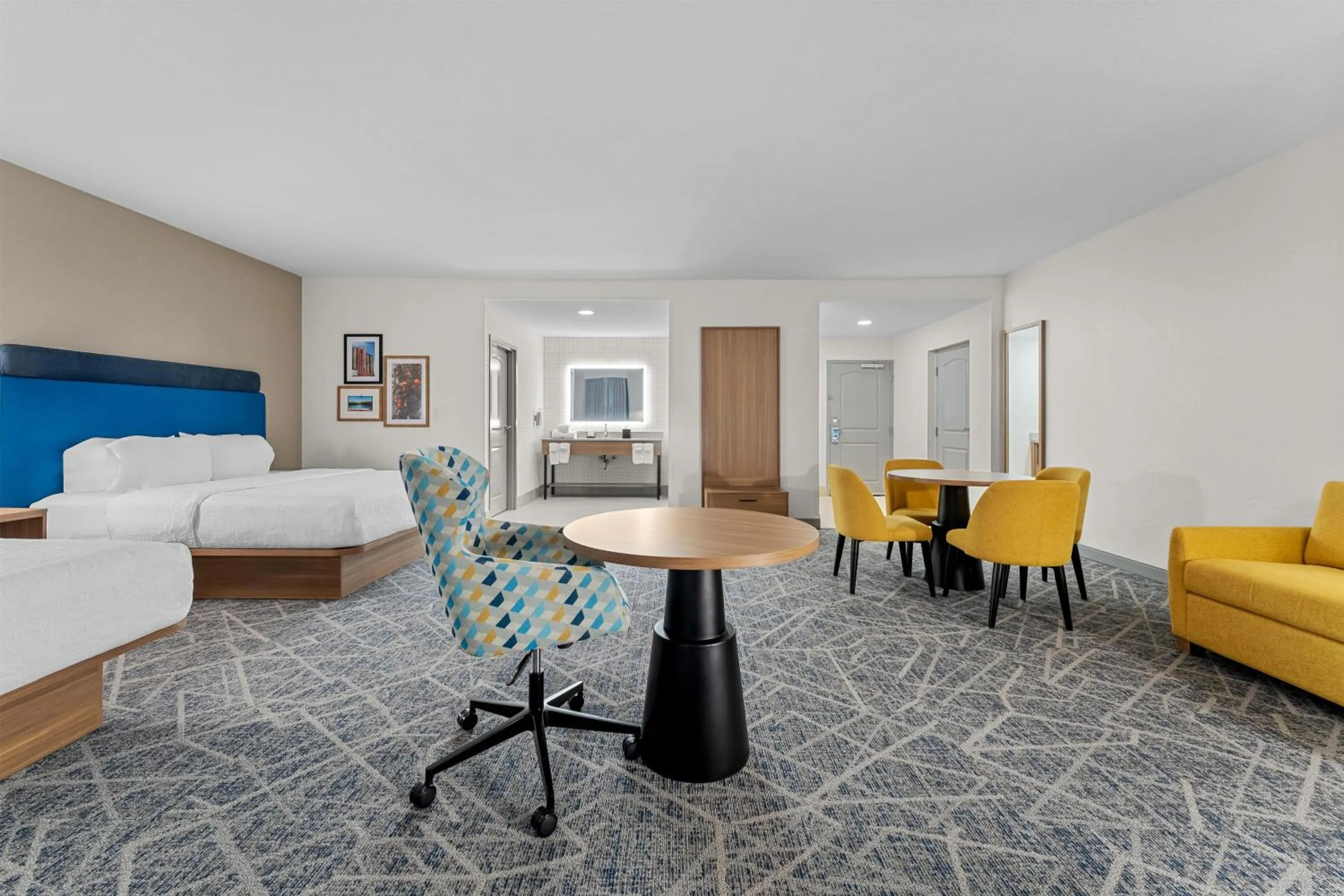 King Studio Suite with Two King Beds - Non-Smoking in Hampton Inn & Suites Tifton