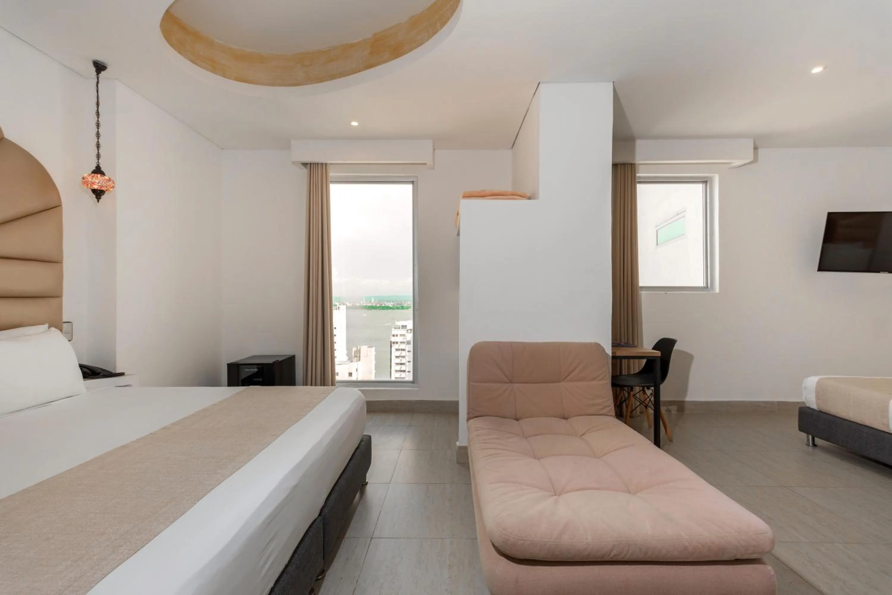 Standard Twin Room in Hotel Cartagena Dubai