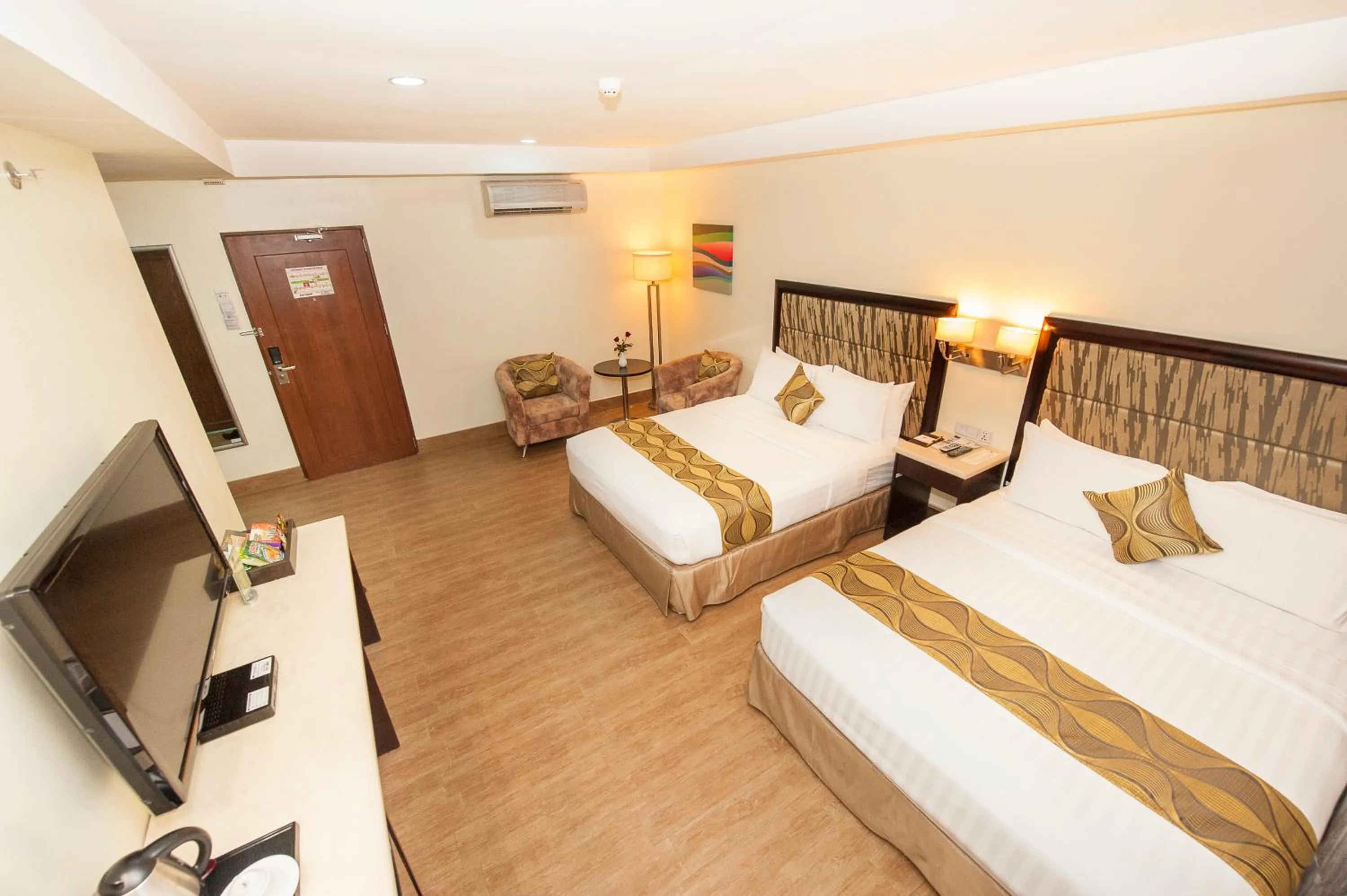 Deluxe Twin Room - single occupancy in Diamond Suites and Residences