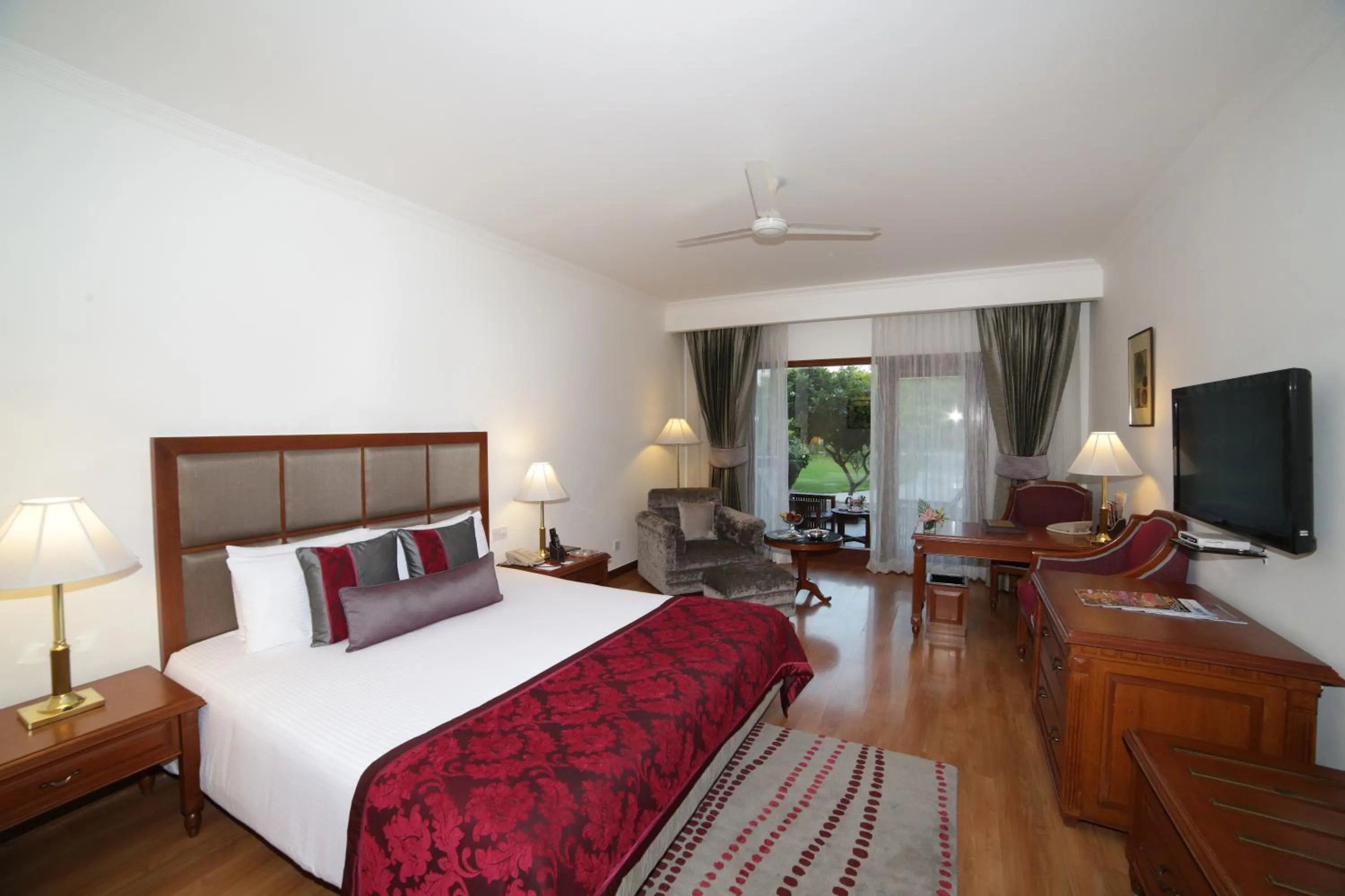 Palace Room with 15% discount on Spa in Jaypee Palace Hotel