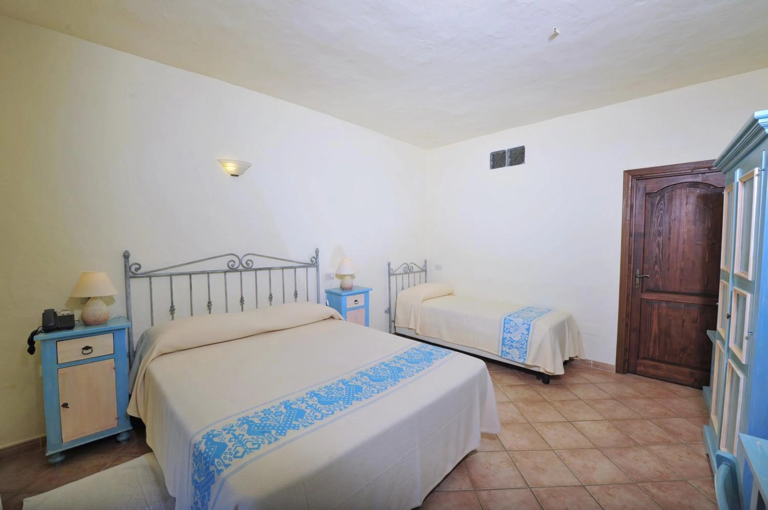 Standard Triple Room in Hotel L'Esagono