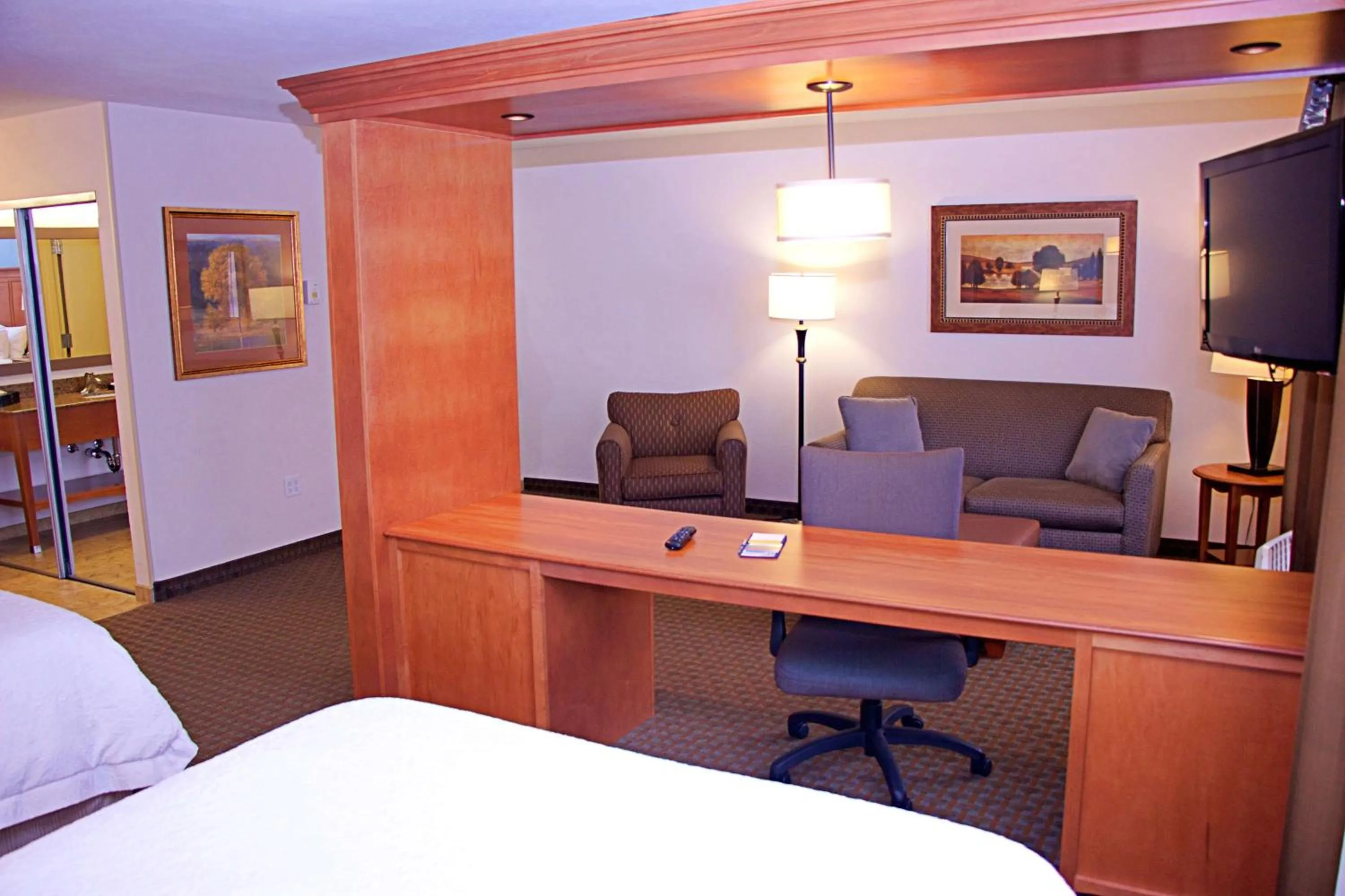 Studio Suite with Two Queen Beds and Sofa Bed - Non-Smoking in Hampton Inn Sidney