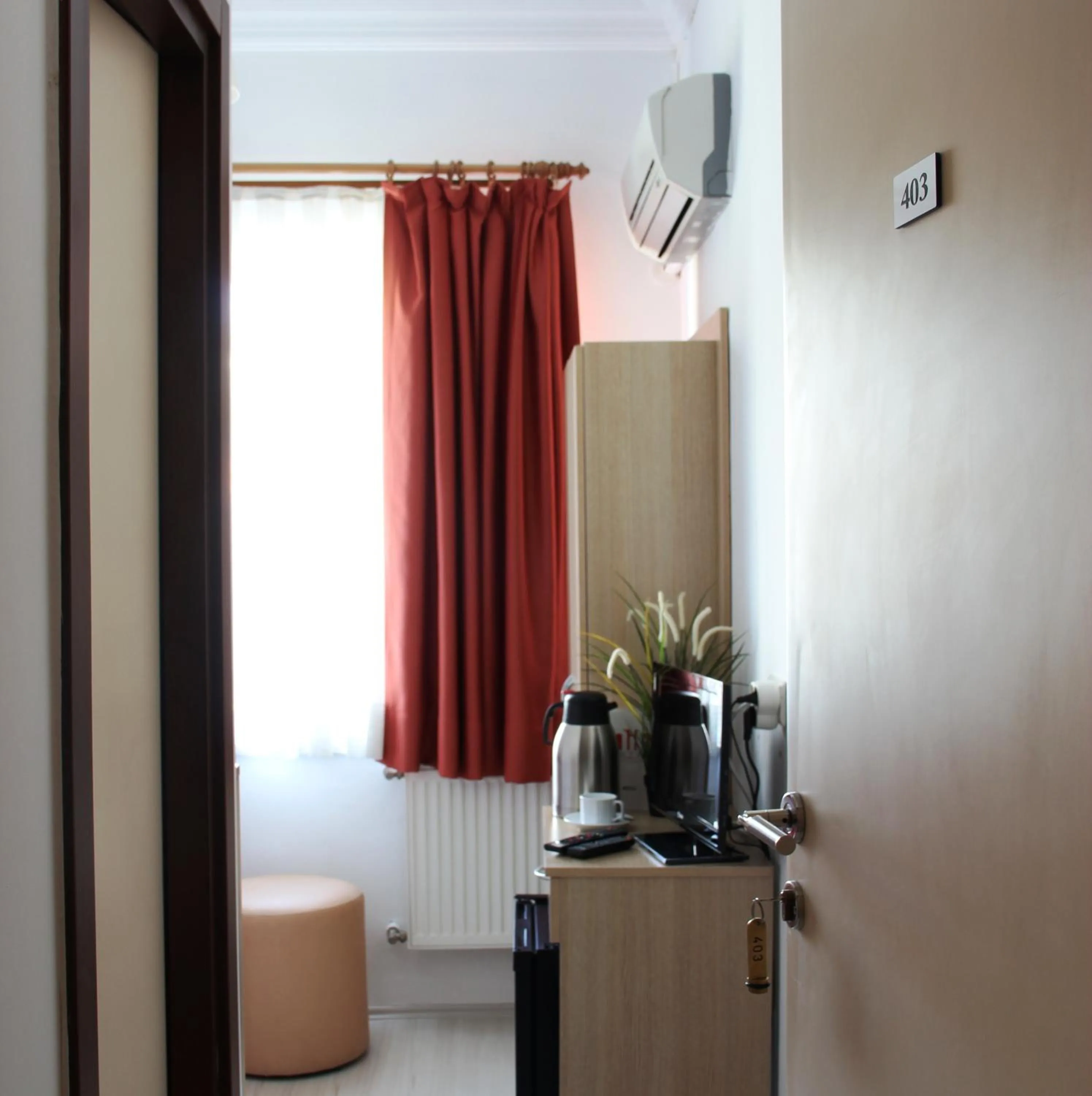Small Single Room in Payidar HOTEL