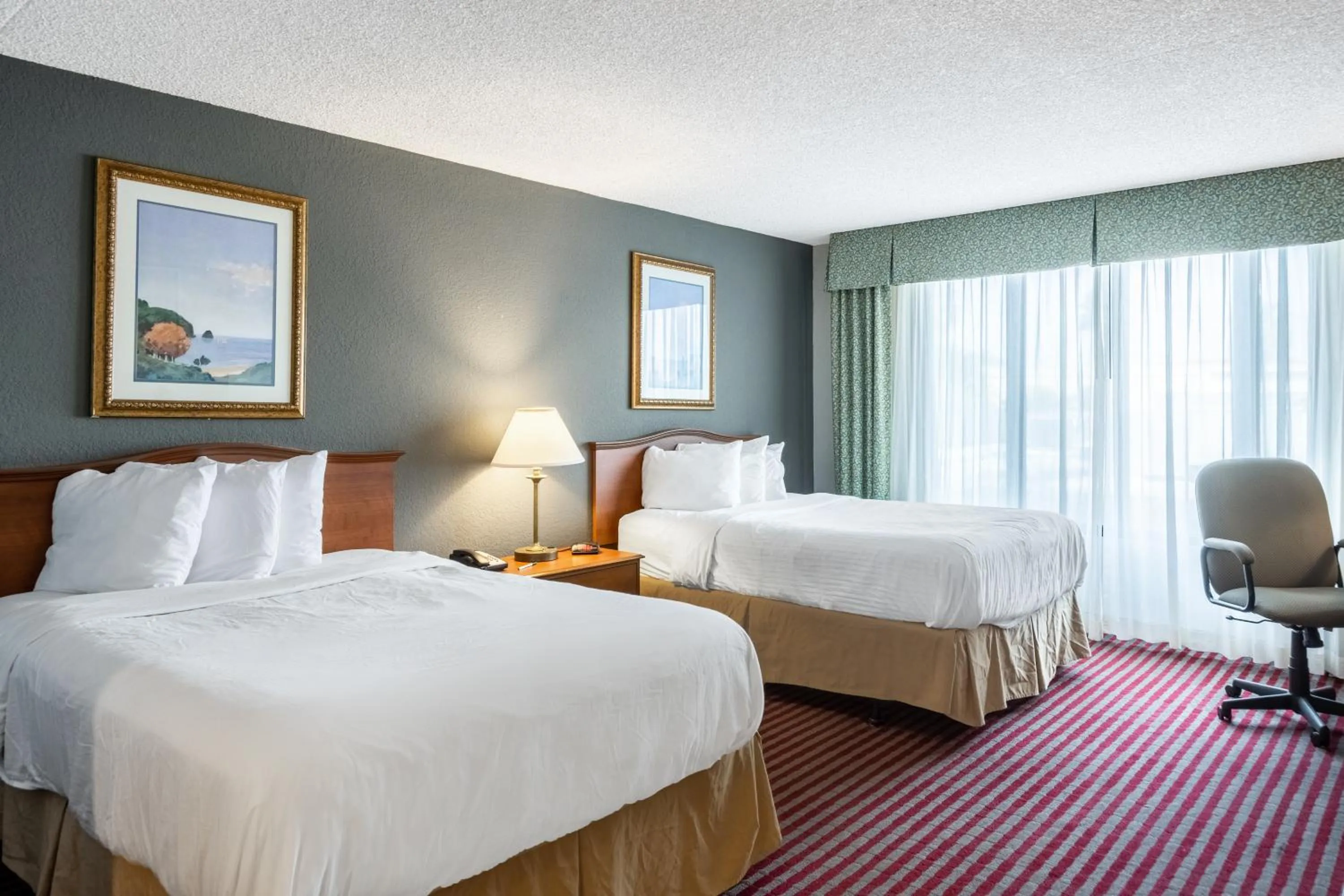 Double Room - Accessible/Non-Smoking in Lakeland Hotel